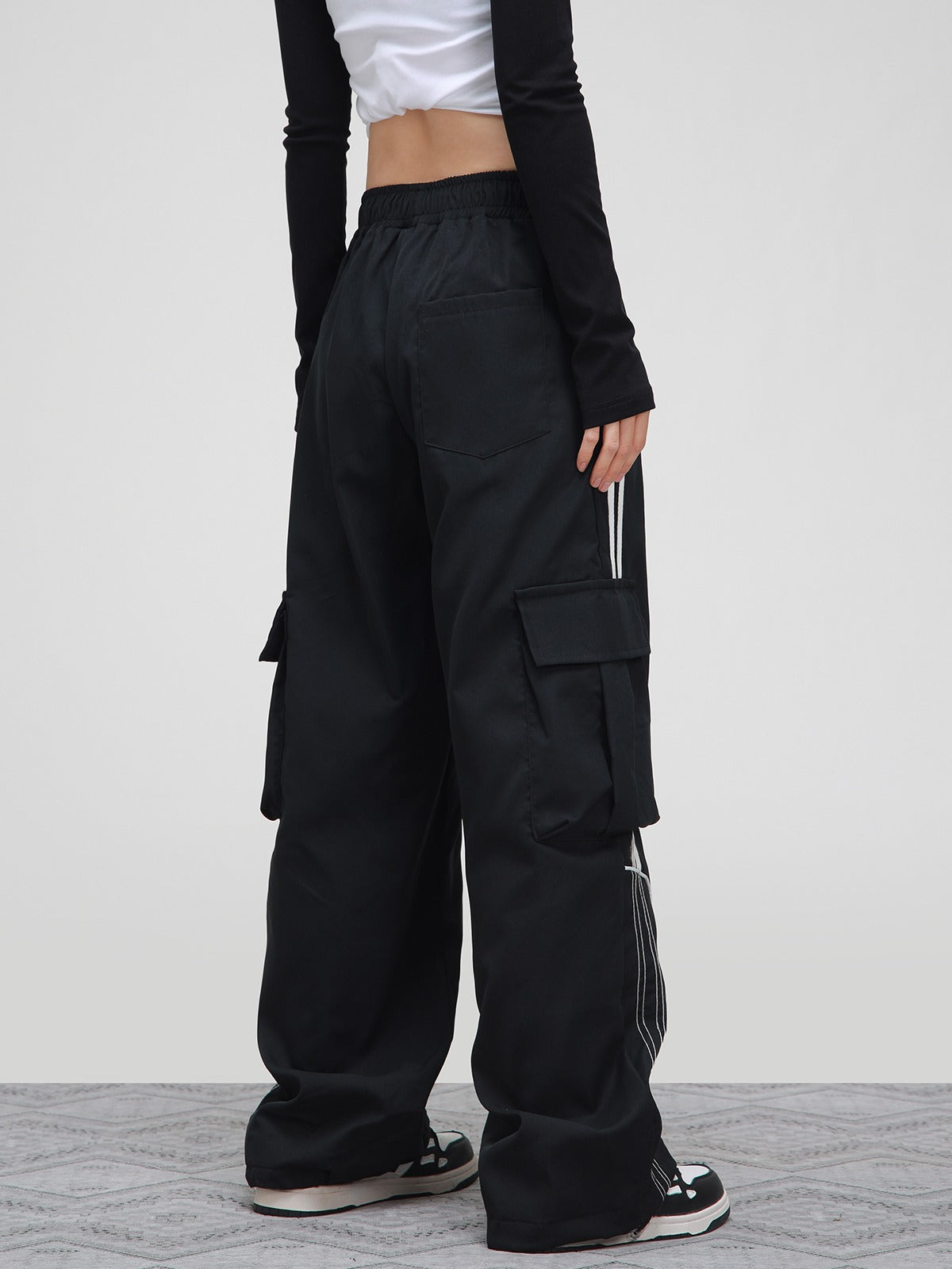 Retro American-Inspired Relaxed Sweatpants - chiclara