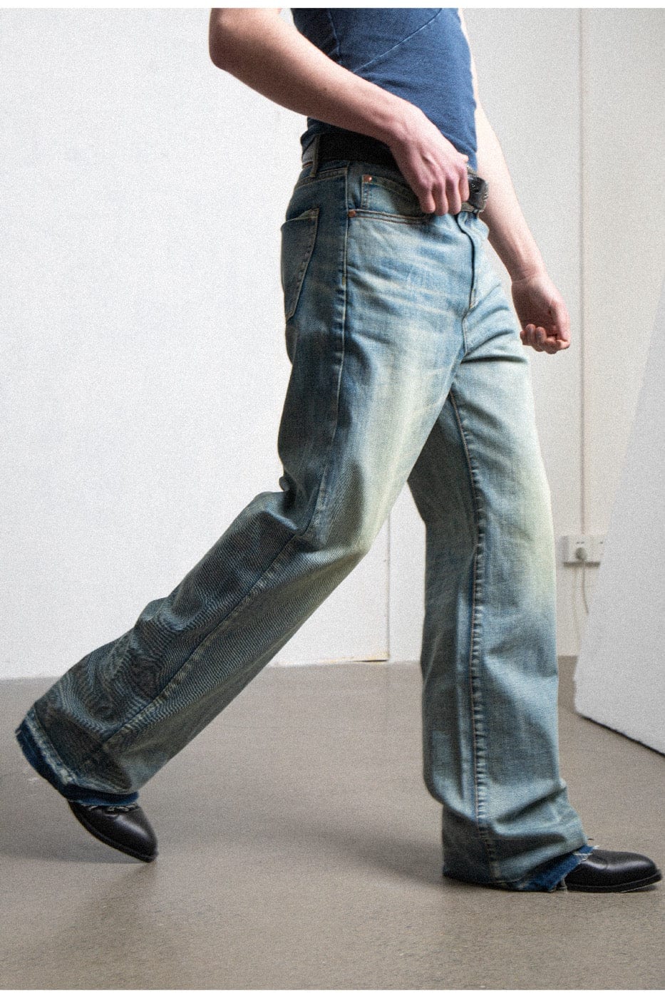 Raw Edge Light Wash Jeans