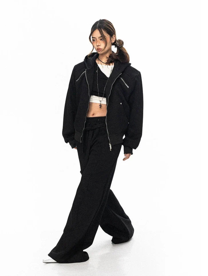 Structured Shoulders Jacket and Wide-Leg Jogger