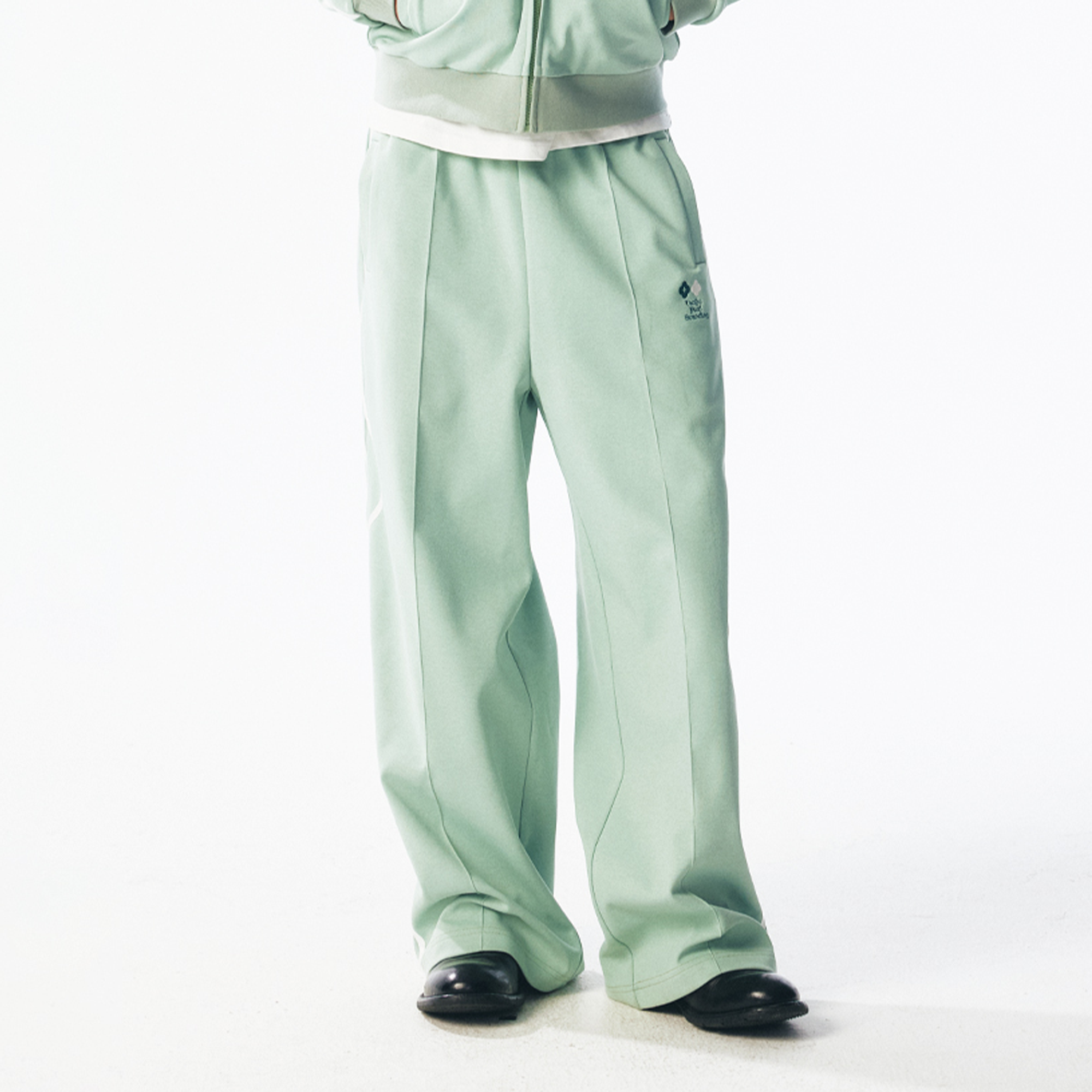 Contrast Curved-Stripe Quick-Dry Track Pants