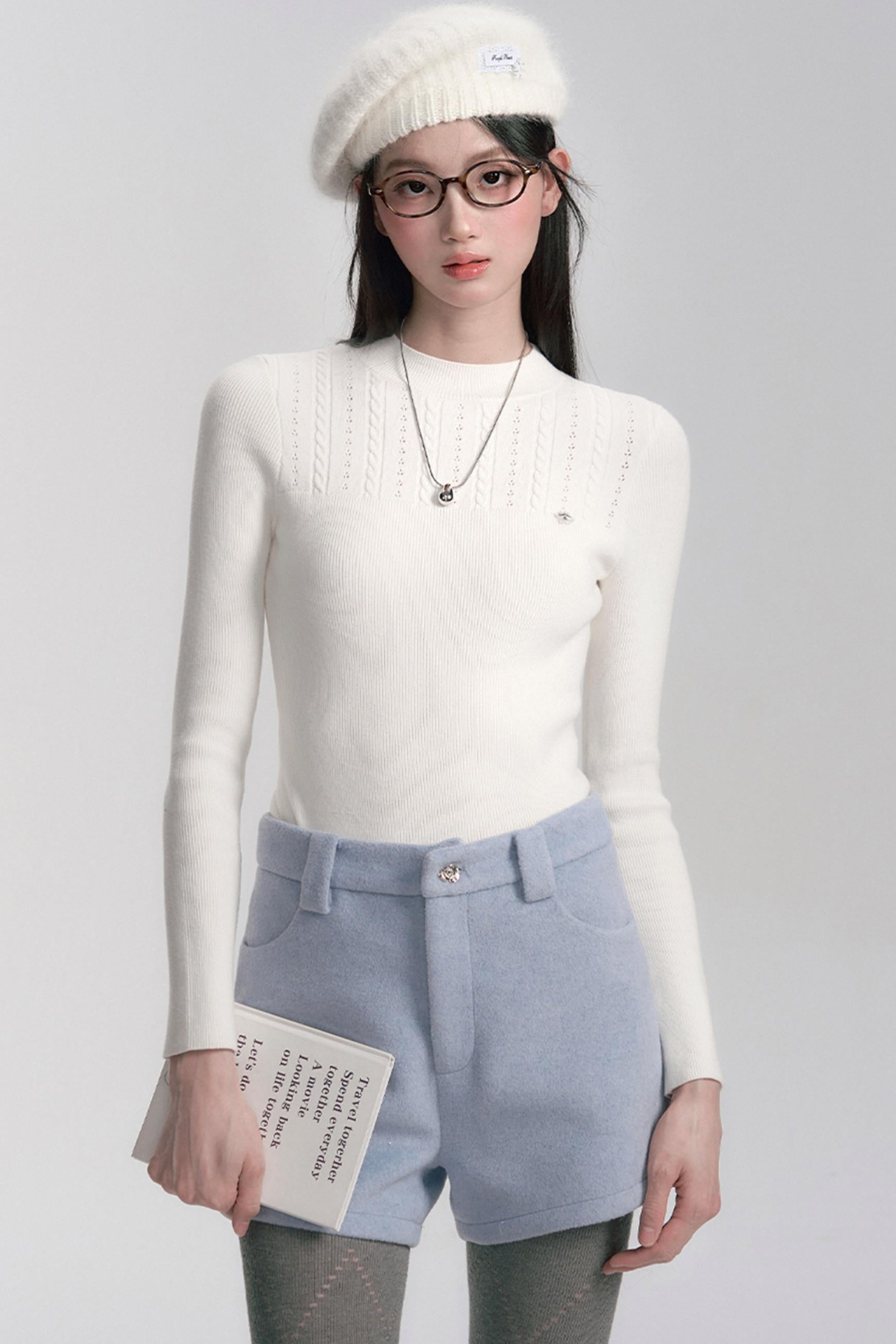 Essential Slim White Knit Sweatshirt