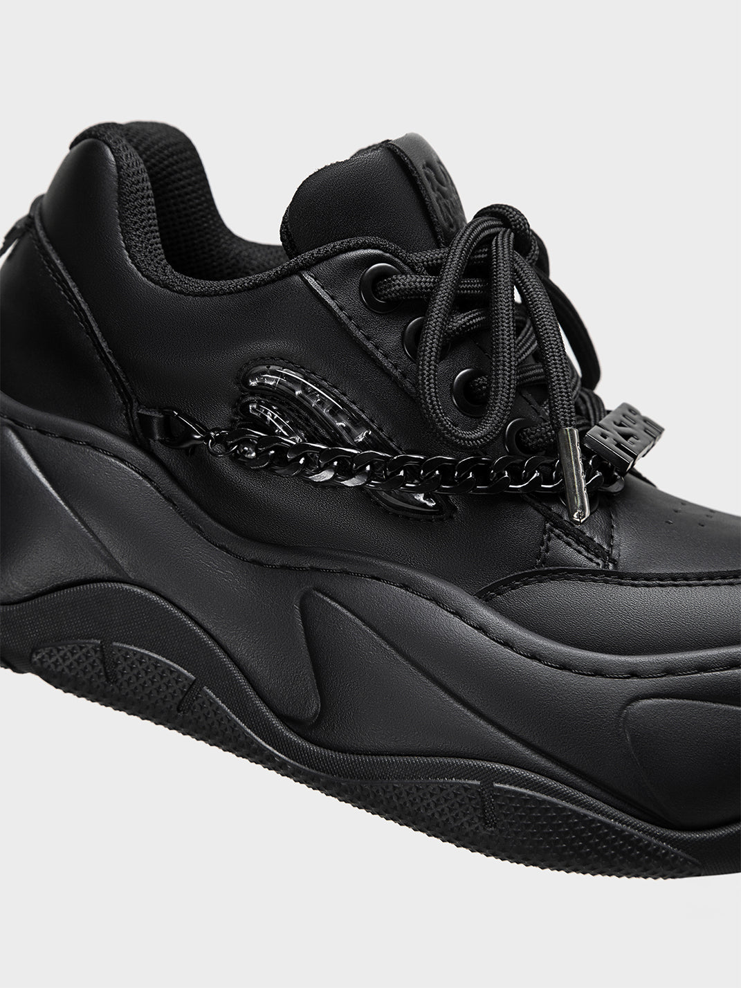 Black WiFi 2.0 Detachable Chain Chunky Sneakers