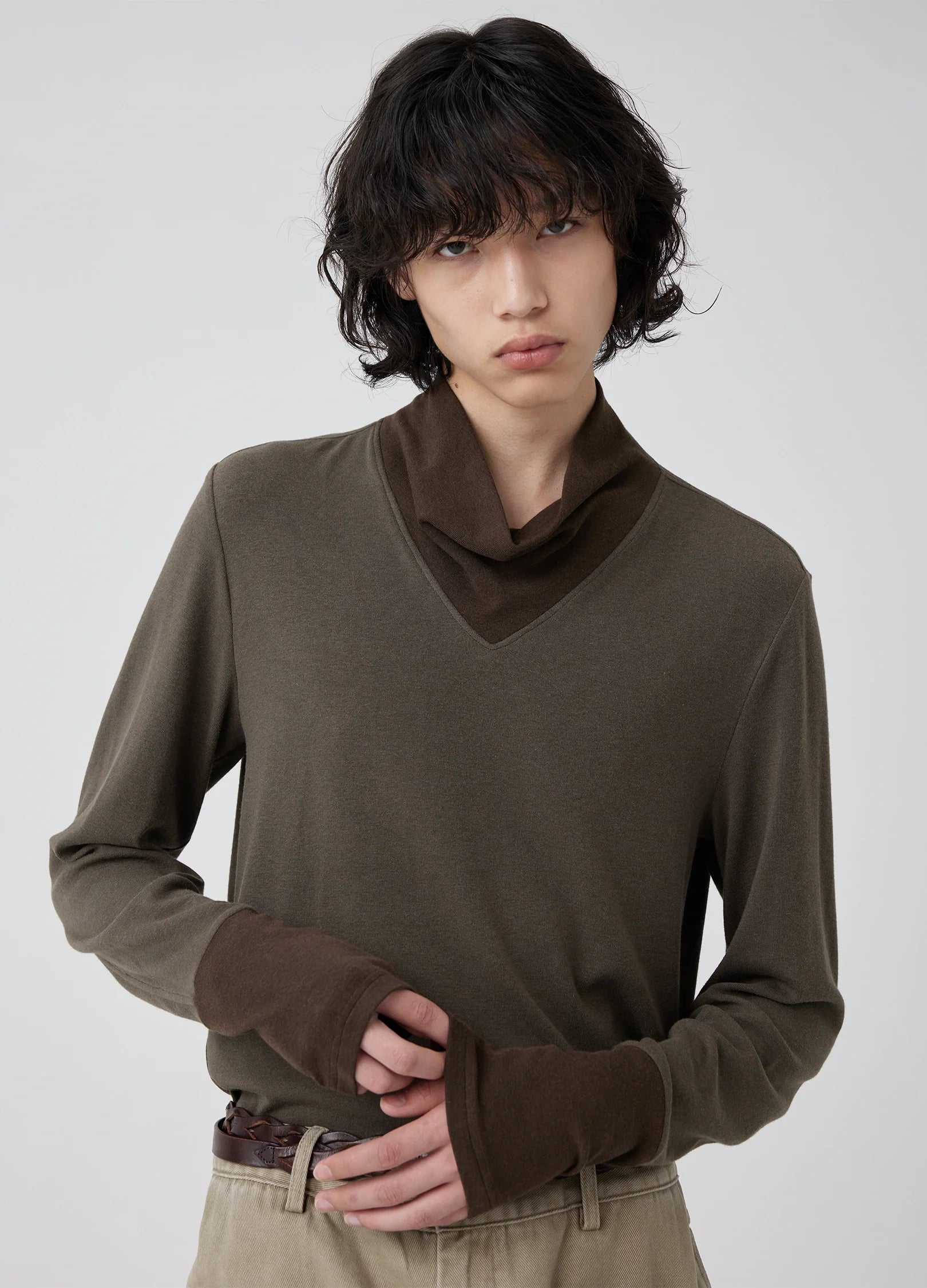 V-neck Turtleneck Layer Sweatshirt