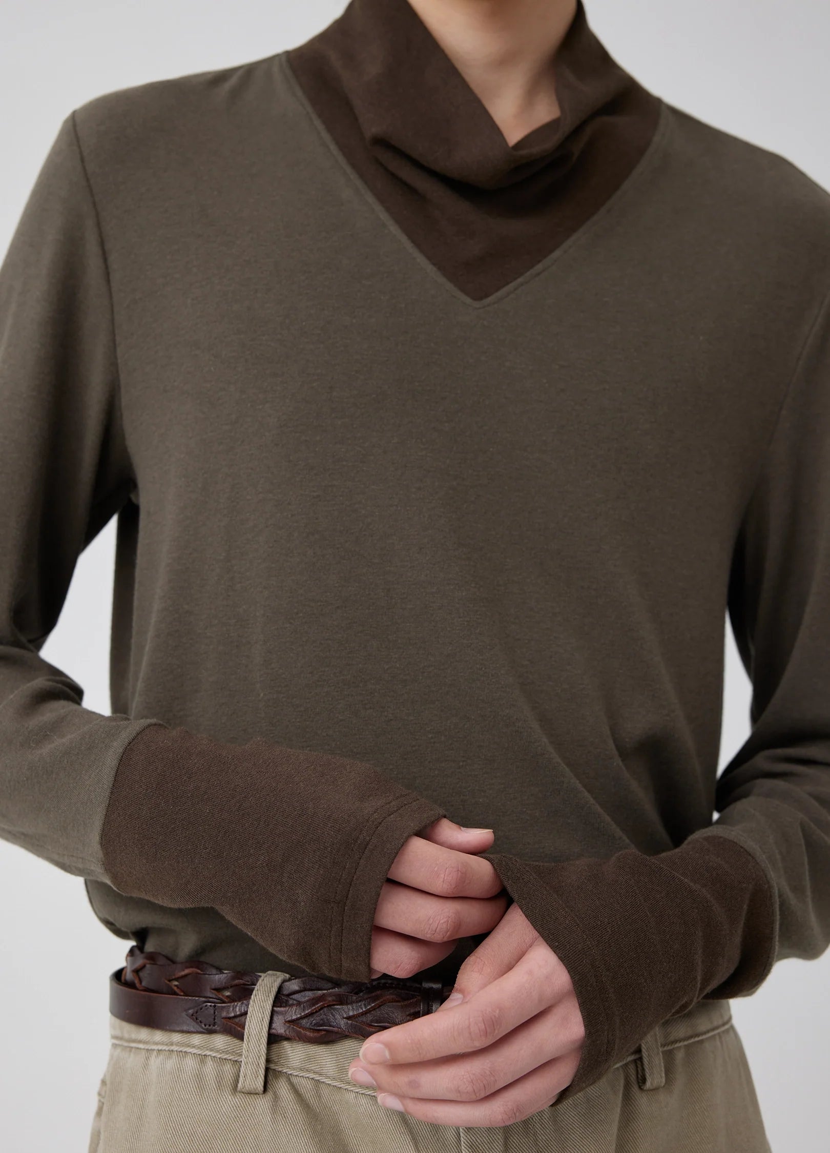 V-neck Turtleneck Layer Sweatshirt