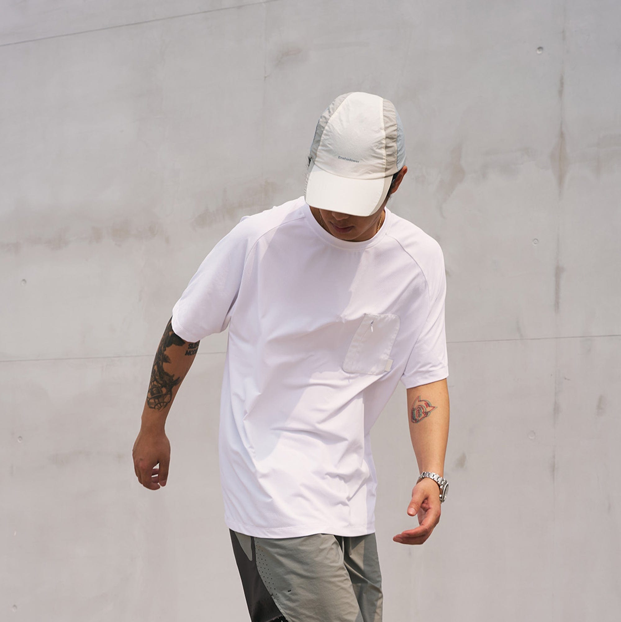 Layer Sleeve Pocket Tee