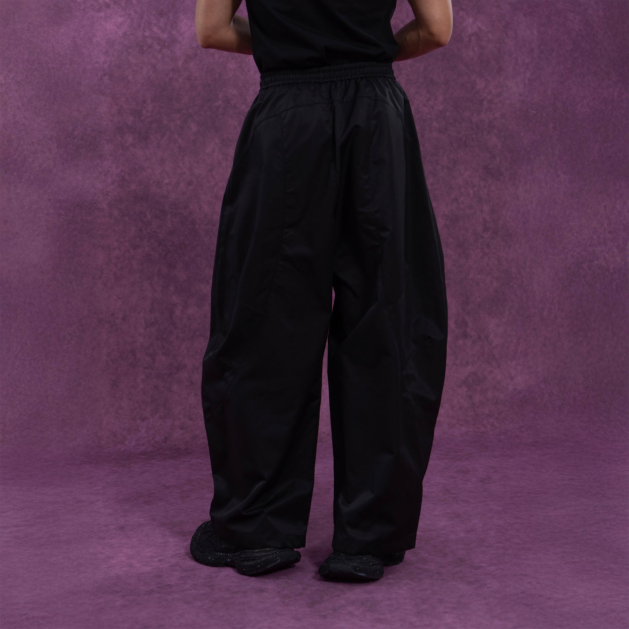 Curved Panel Relaxed Fit Drawstring Pants