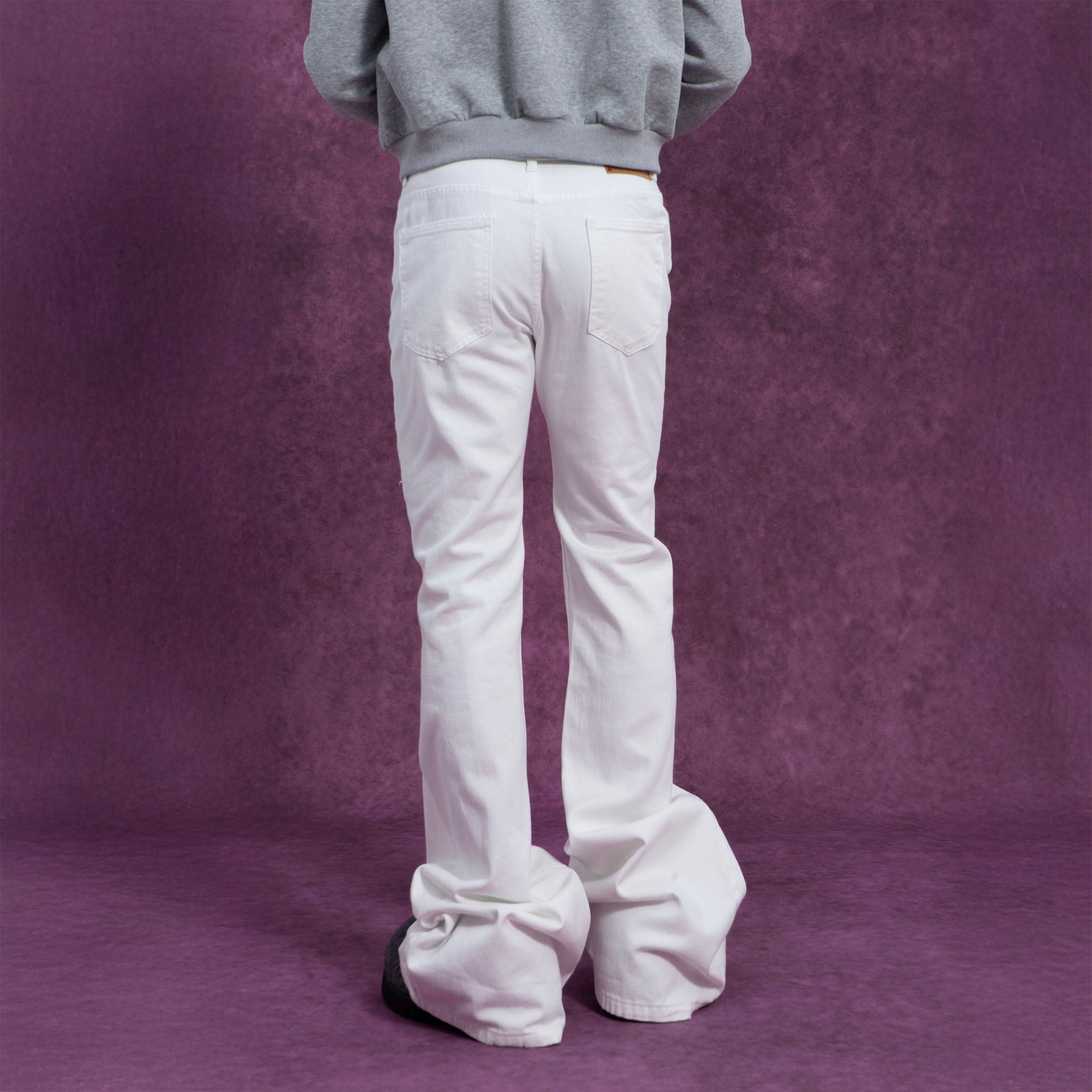 Essential Slim Flared Jeans