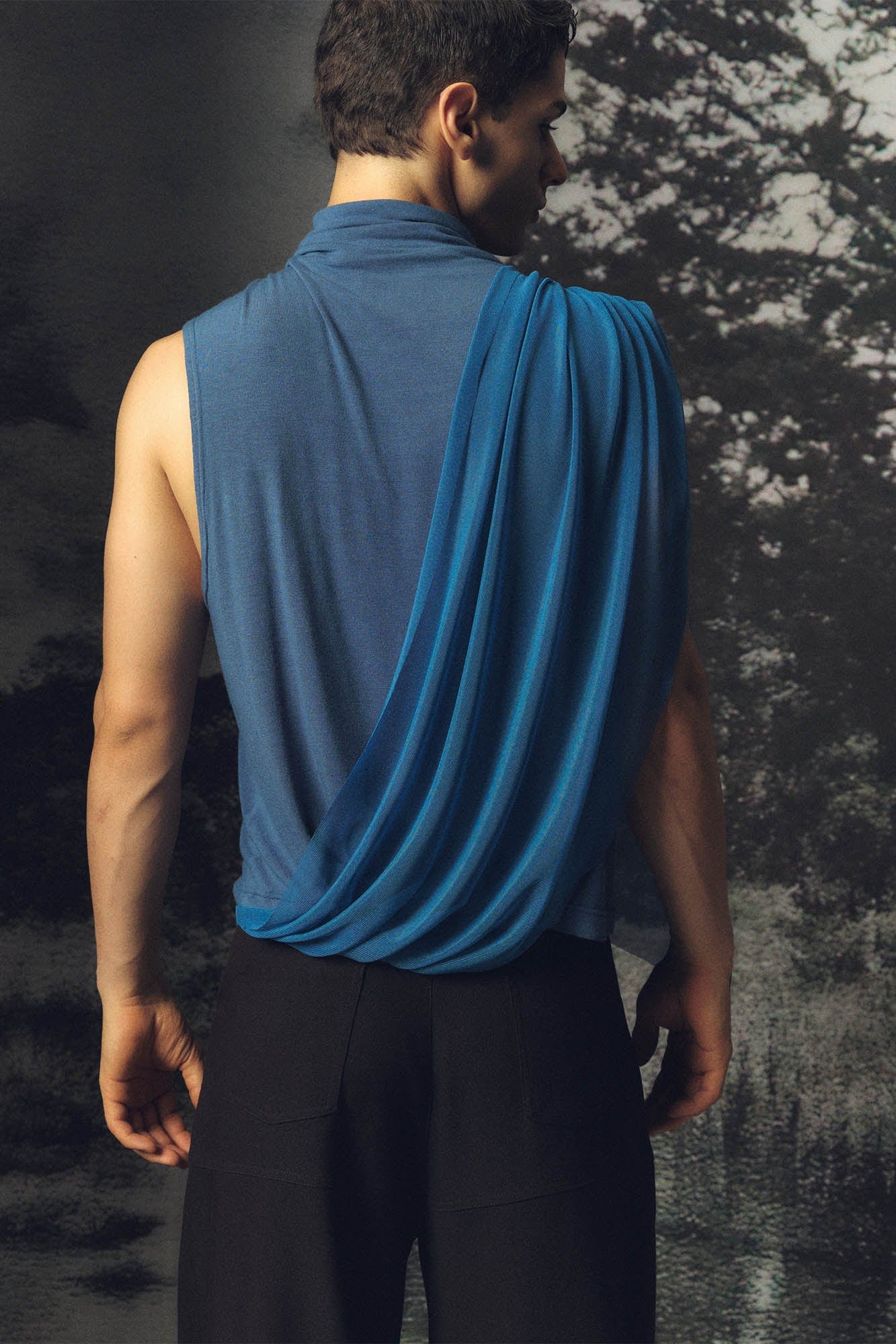 Drapiertes Rollkragenpullover -Tanktop