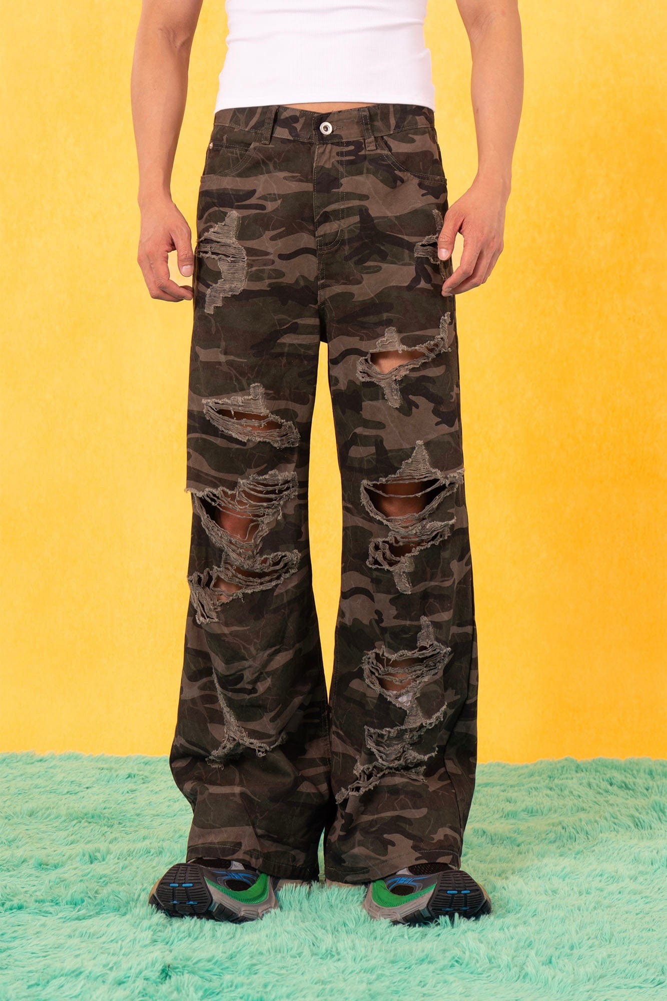 Distressed Camo Ripped Straight-Leg Jeans