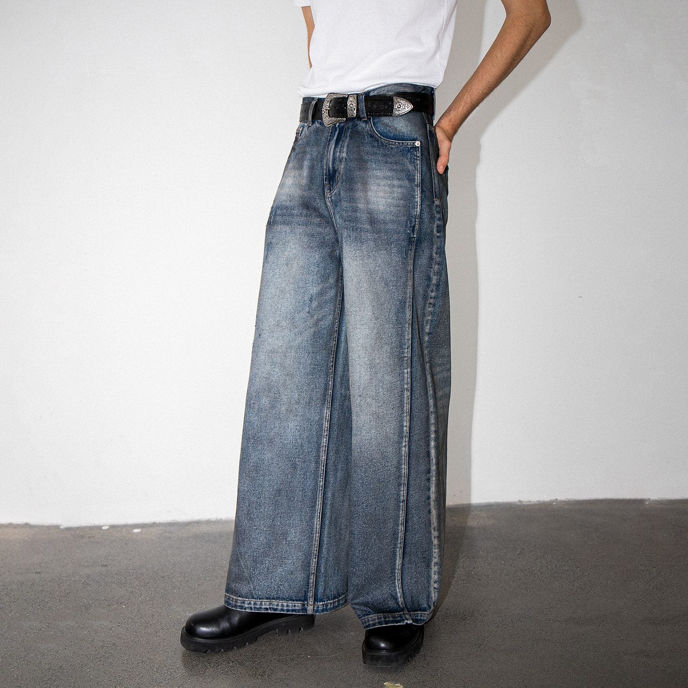 Extra Wide Leg Baggy Jeans