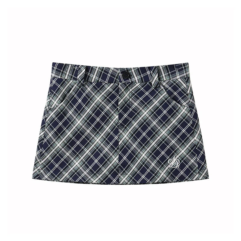 Plaid Athletic Skort: Stylish Performance Wear for Active Women