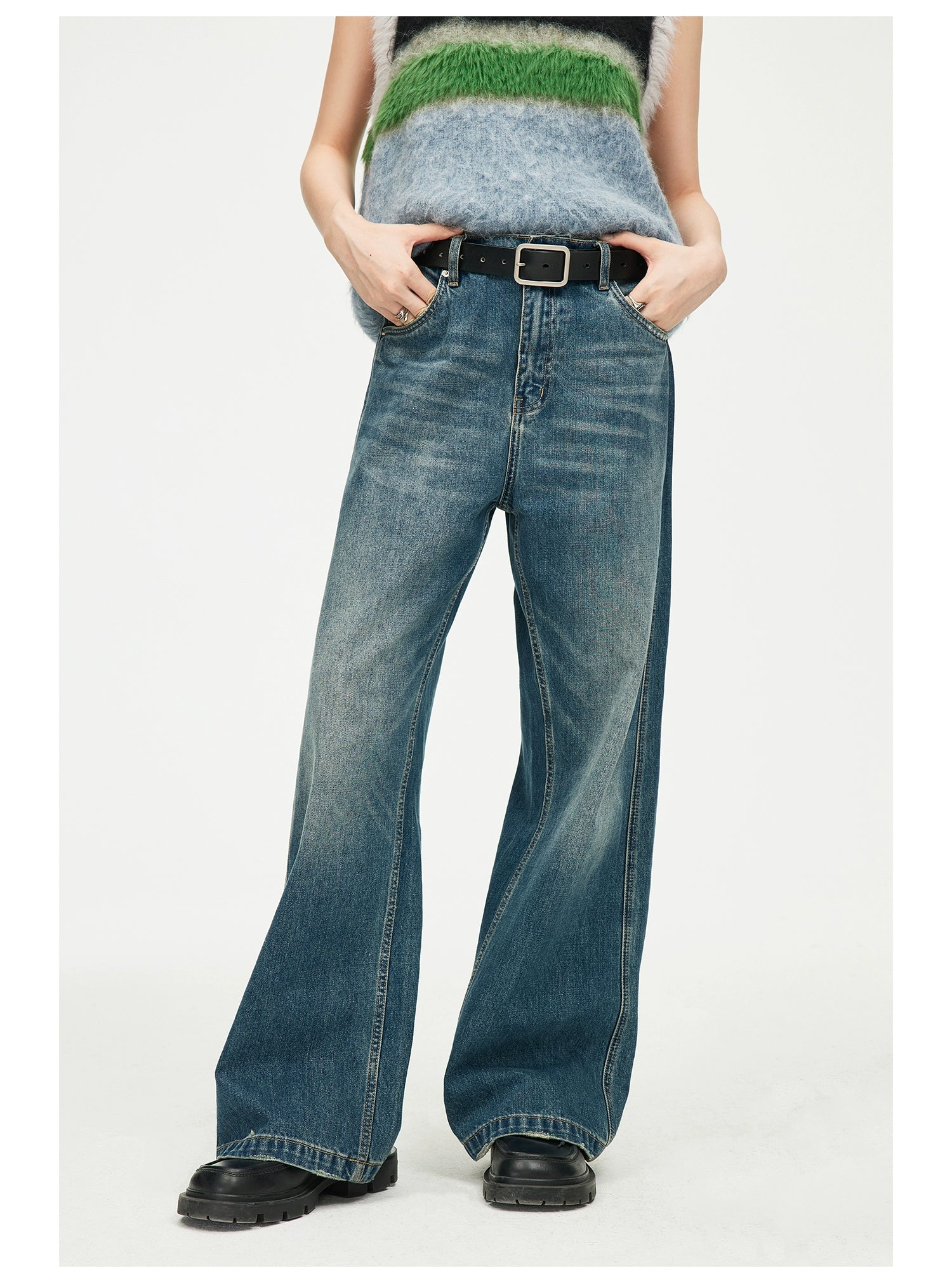 Dark Wash Wide-Leg Relaxed Jeans