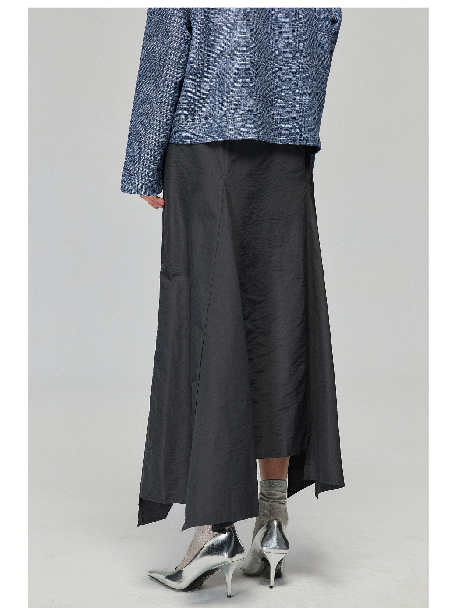 Relaxed Flared Maxi Skirt