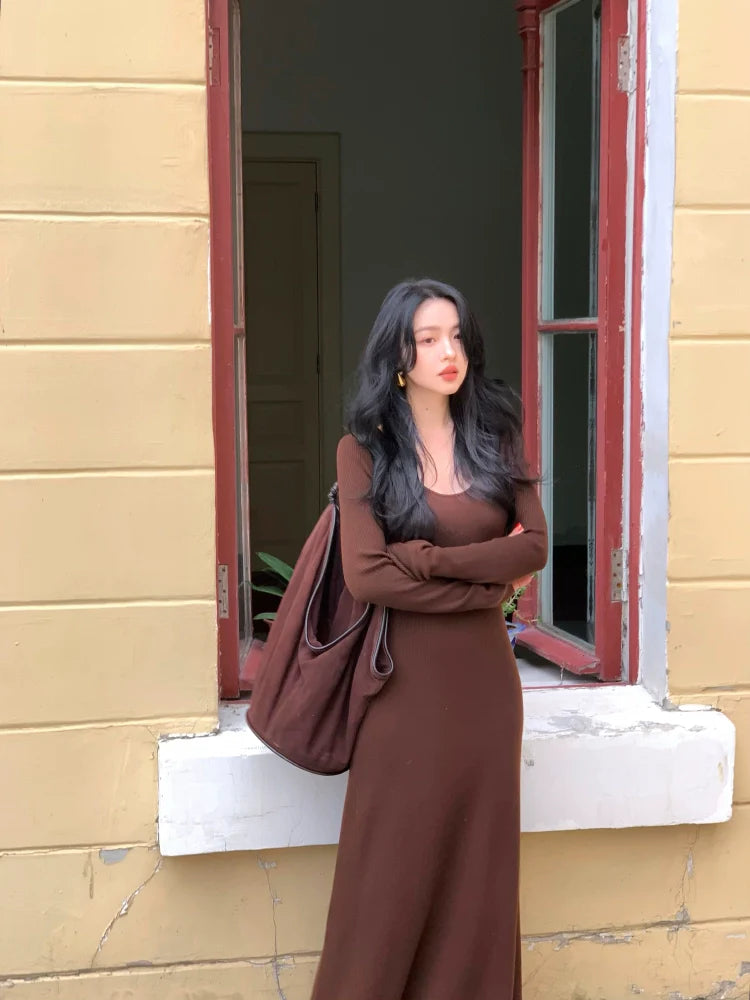 Long Sleeve Scoop Neck Maxi Dress