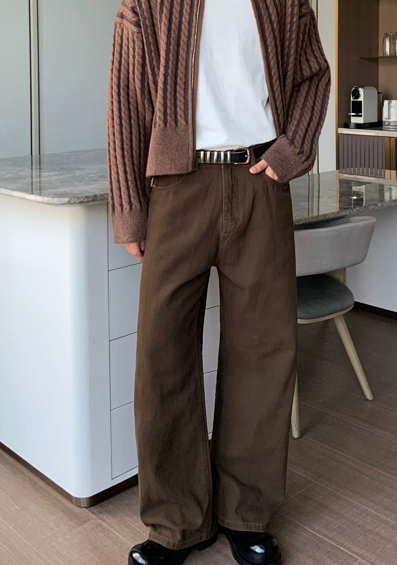 Wide-Leg Brown Jeans