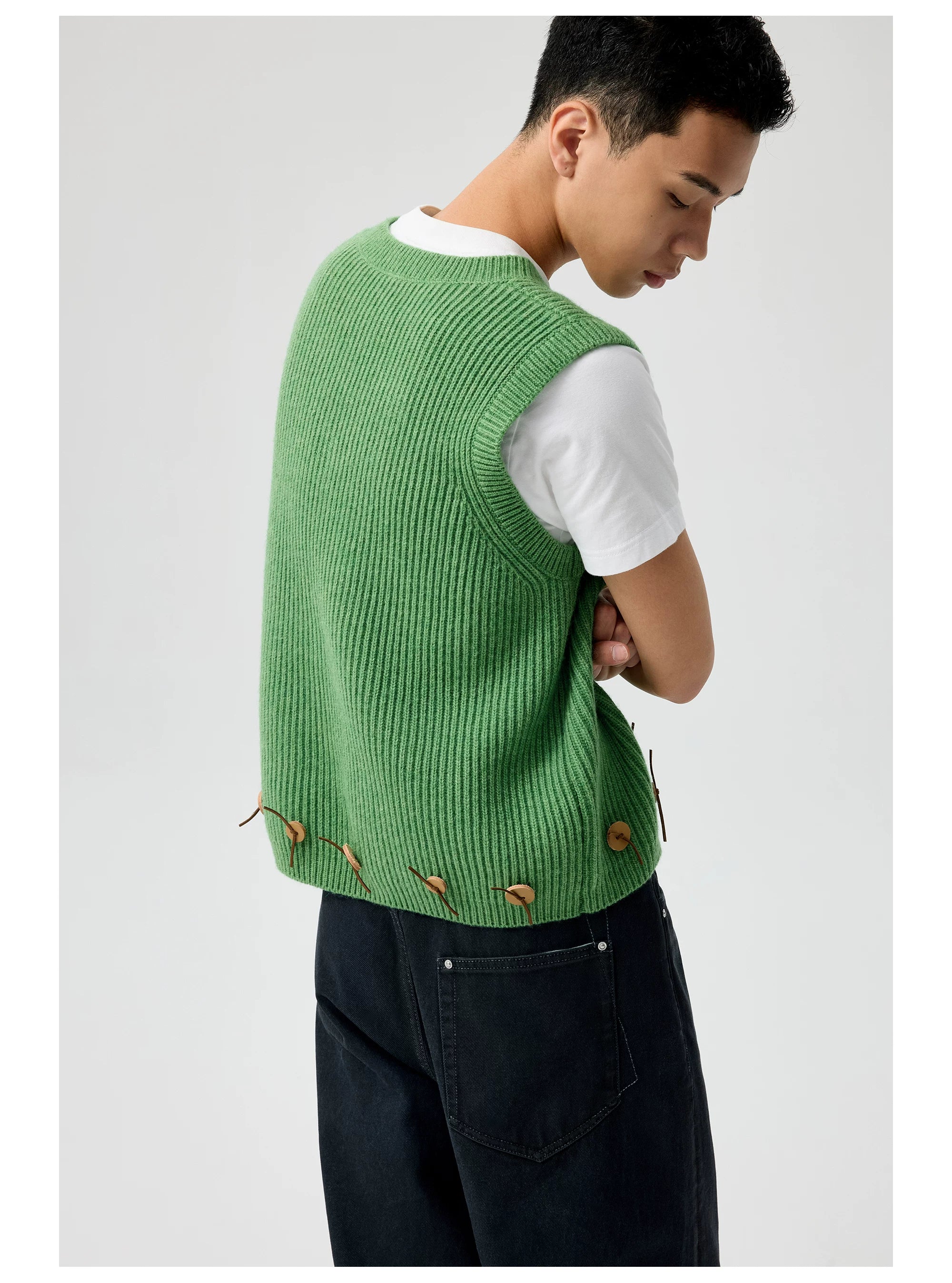 Embroidered Ribbed Button Knit Vest