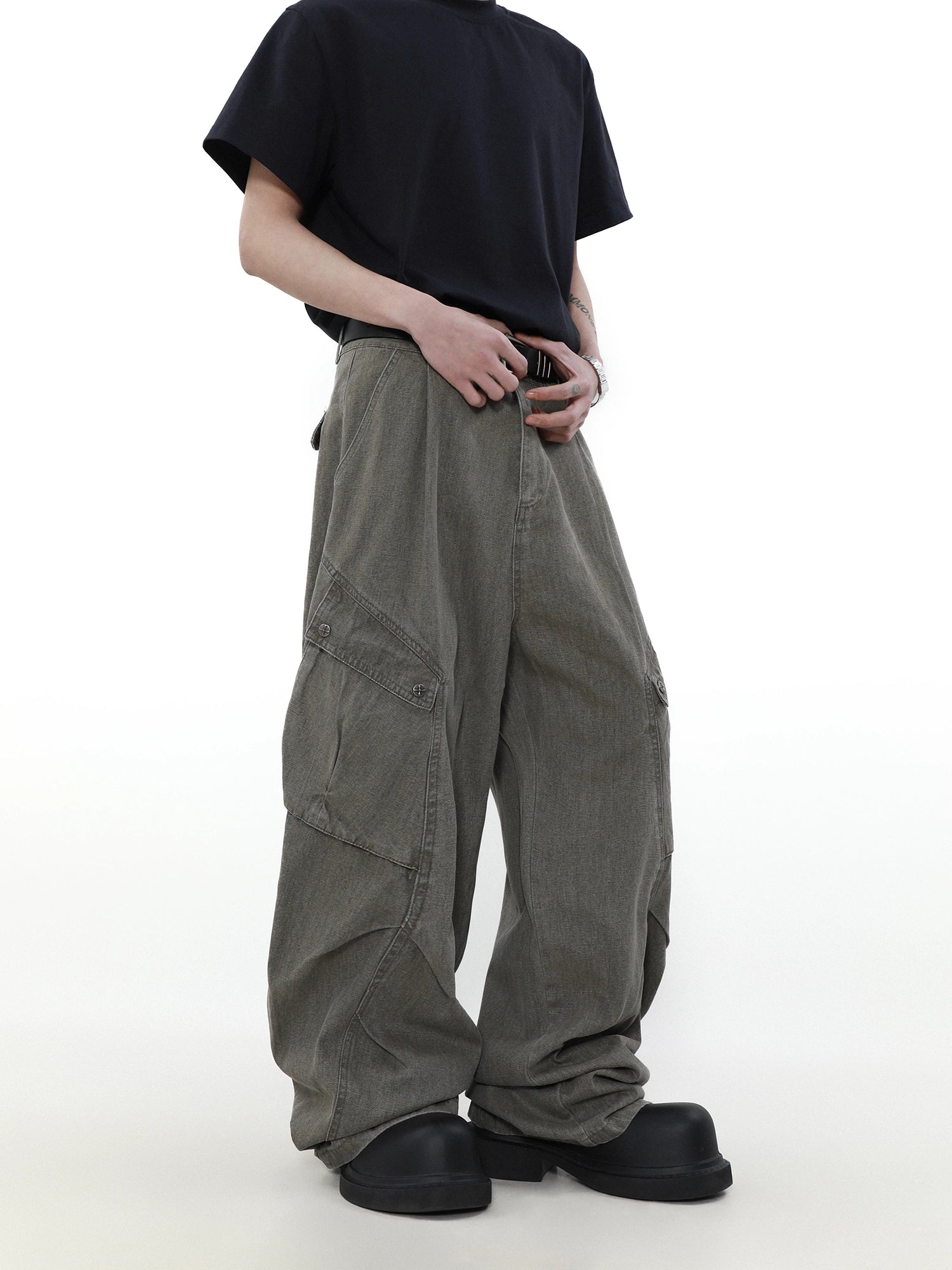Shadow Fold Utility Cargo Jeans