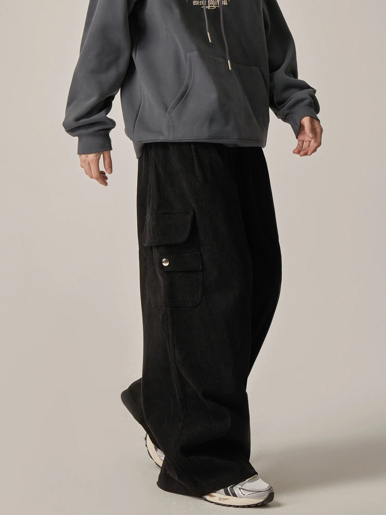 Onyx Flow Wide-Leg Cargo Lounge Pants