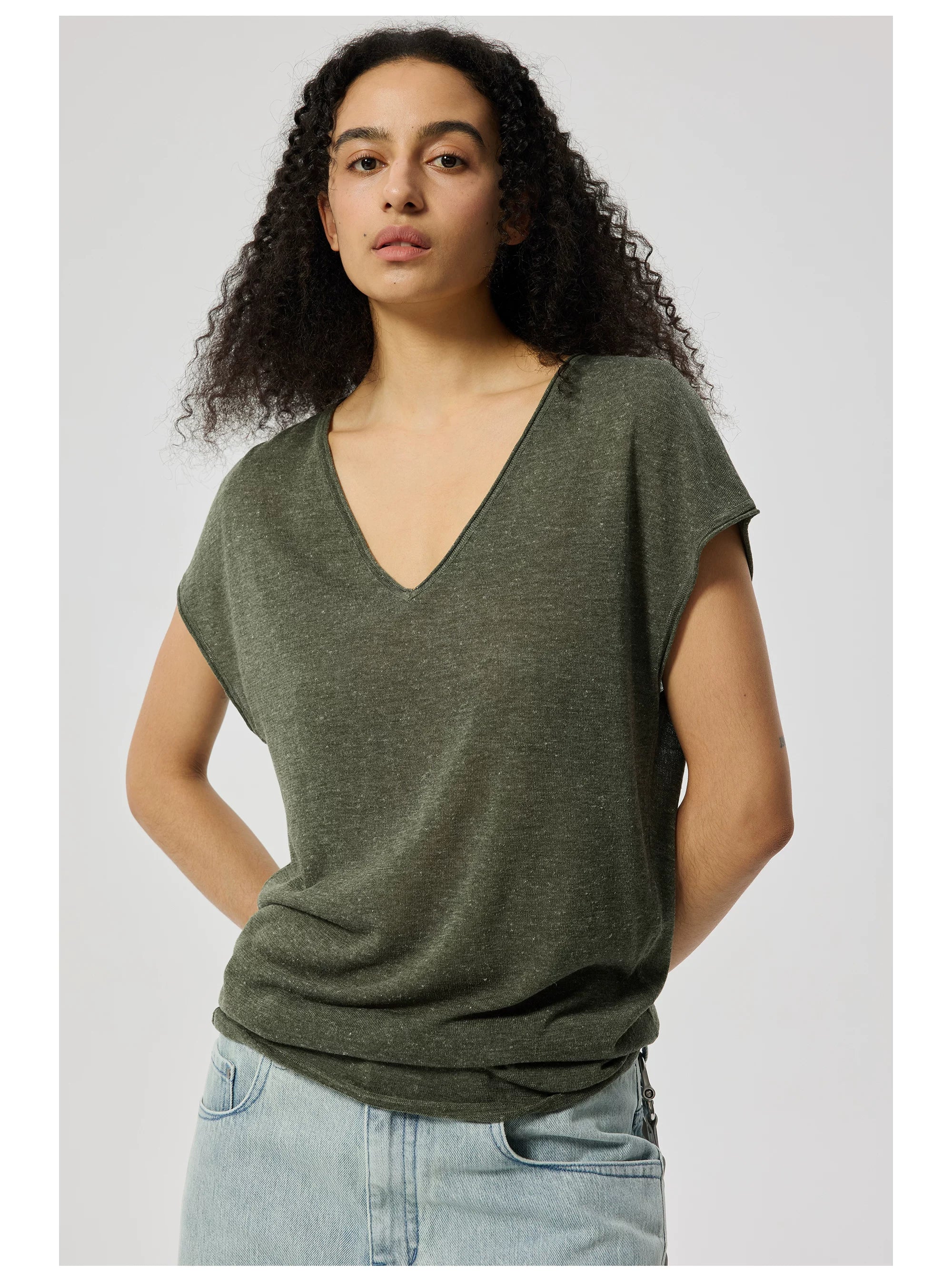 Silvair V-Neck Cap Sleeve Tee