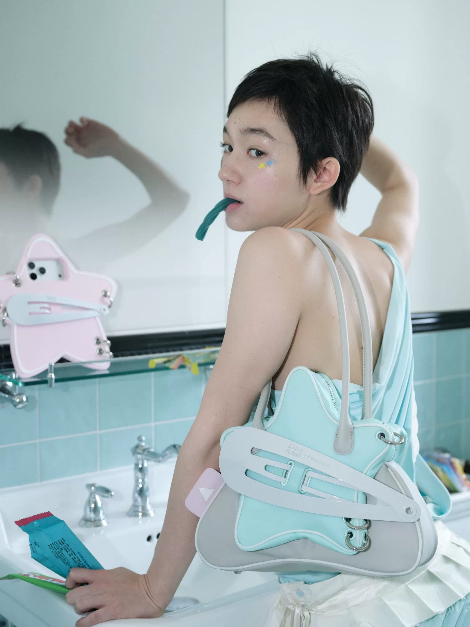 Star Clip Colorblock Shoulder Bag - view 1