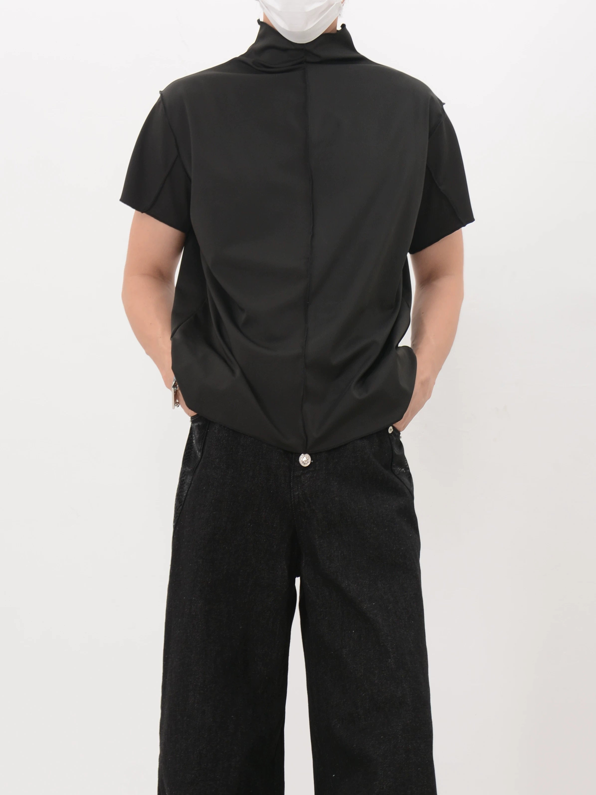 Back Seam Mock Neck Shirt