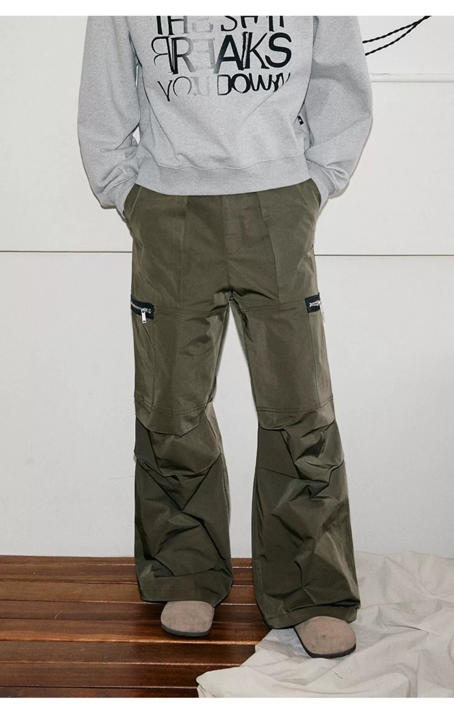 Layered Pockets Wide-Leg Utility Cargo Pants