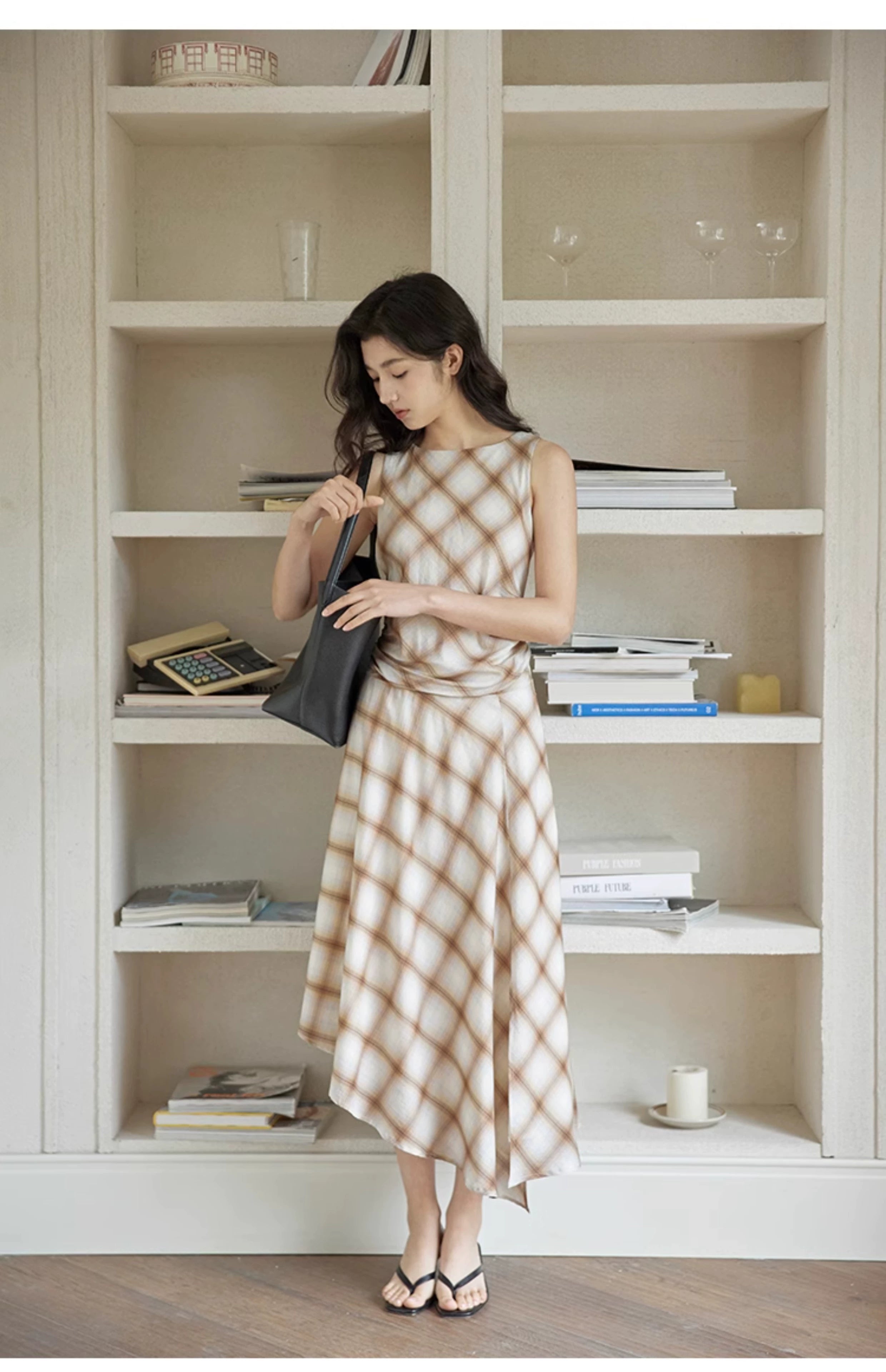 Sleeveless Beige Plaid Dress