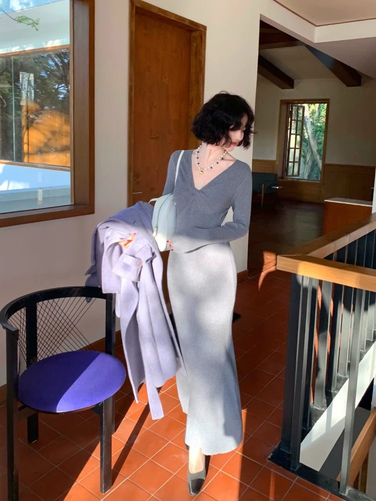 V-Neck Long Sleeve Knit Bottoming Dress