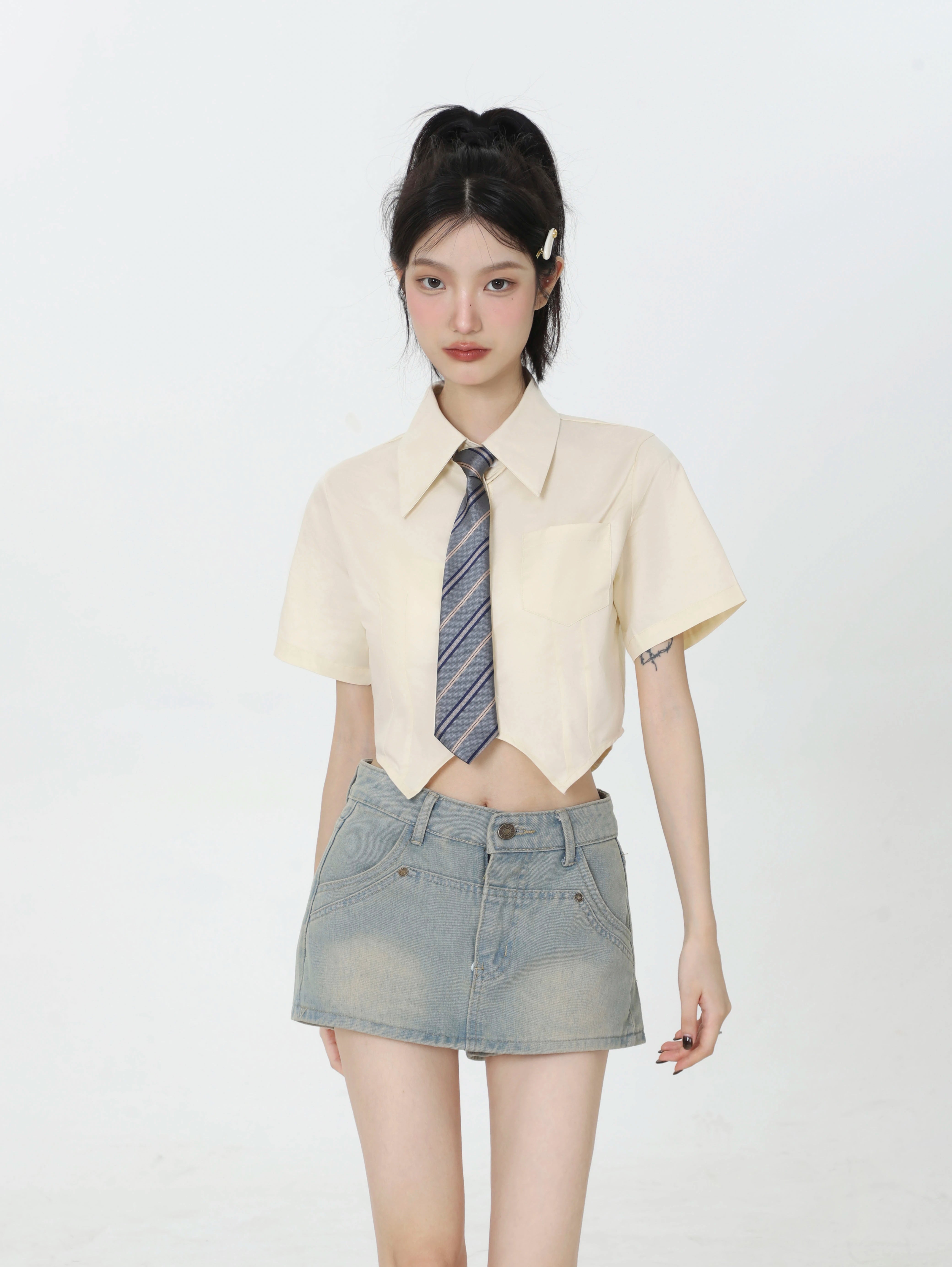 White Short-Sleeve Shirt with Tie JK Style