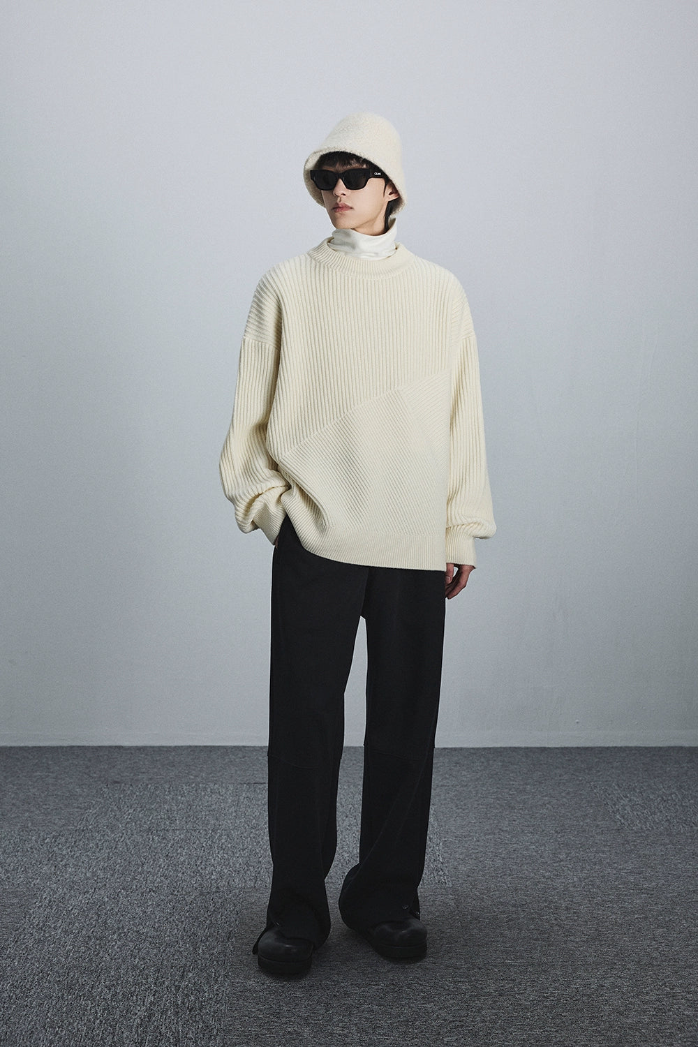 Triangle Panel Round Neck Wide Collar Sweater