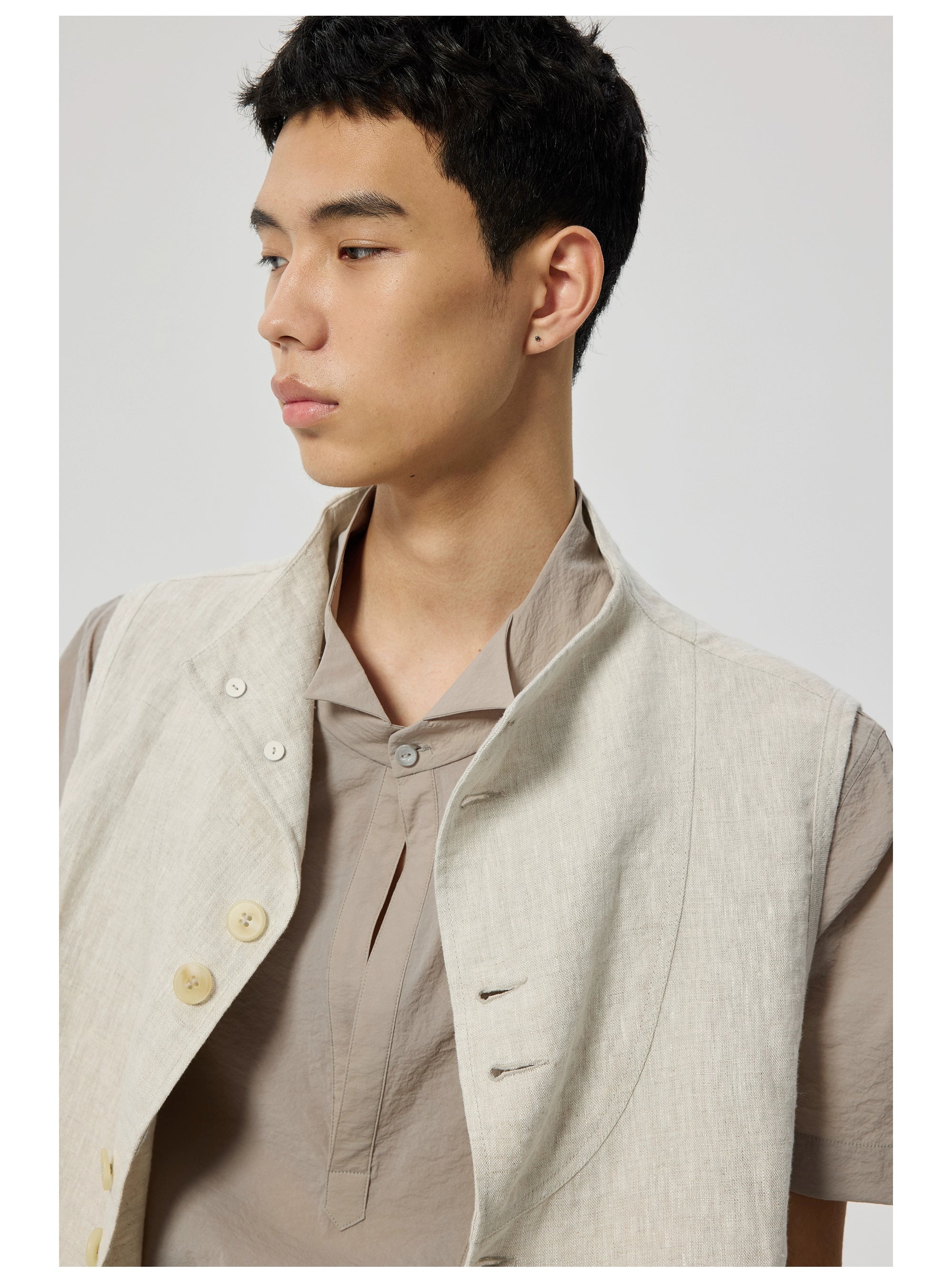 Sleeveless Button-Up Vest