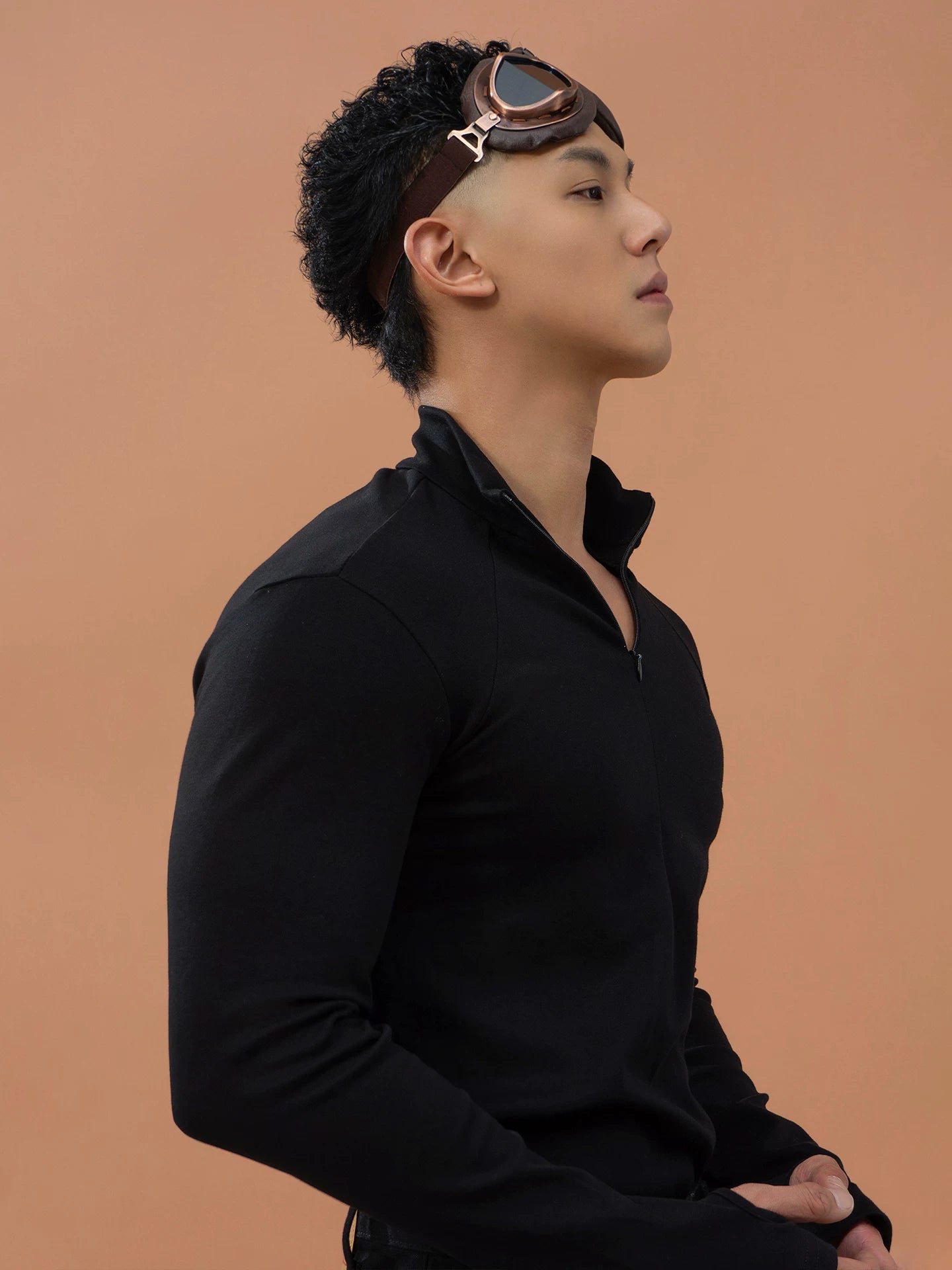 Aviator Sleek Stretch Quarter-Zip Top
