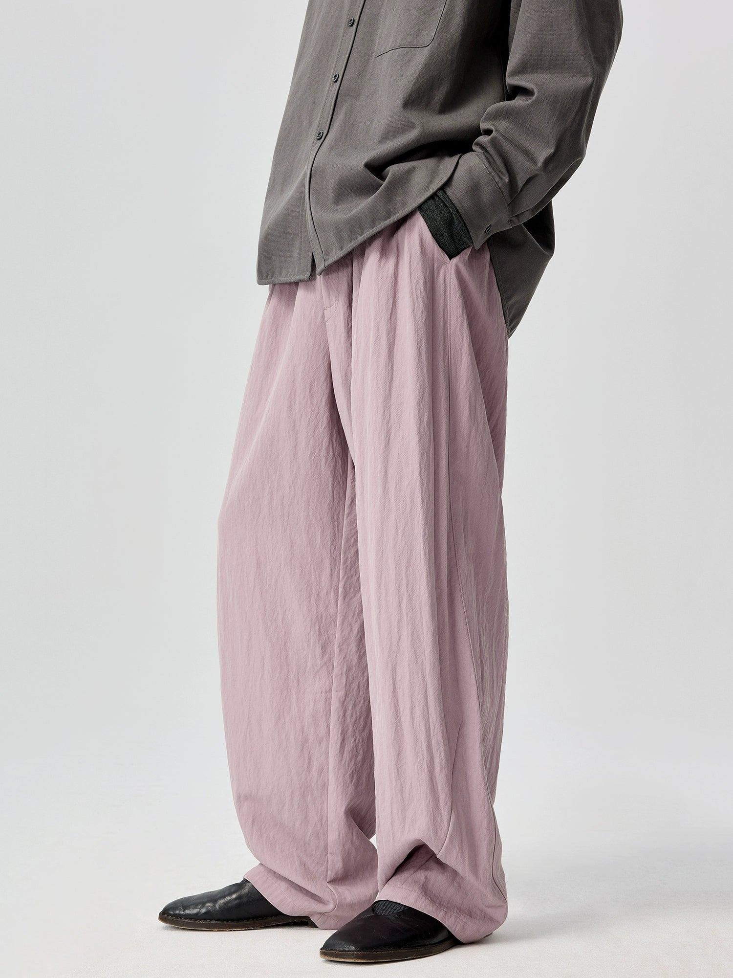 Wide Leg Relaxed Pants with Pleats Detail
