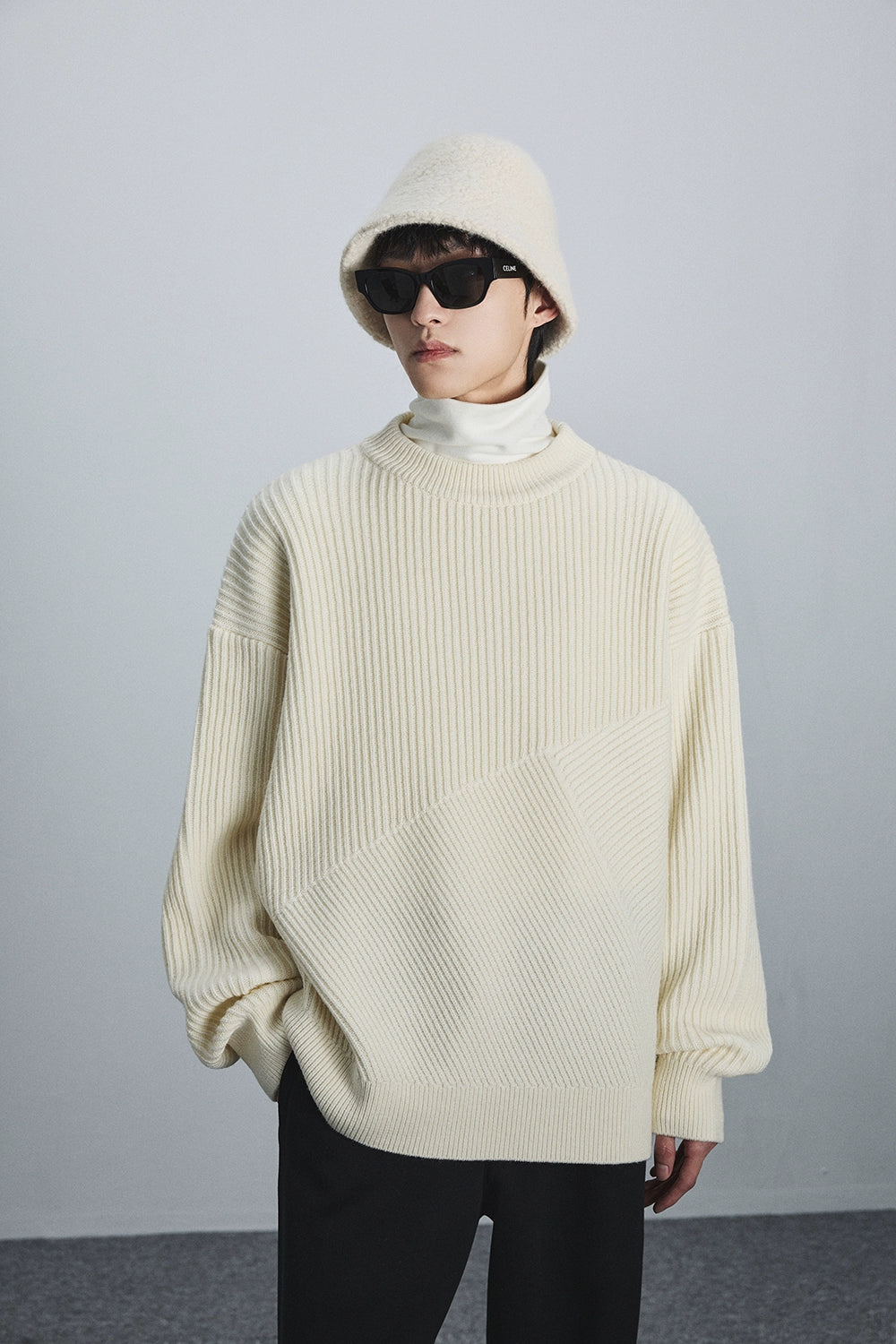 Triangle Panel Round Neck Wide Collar Sweater