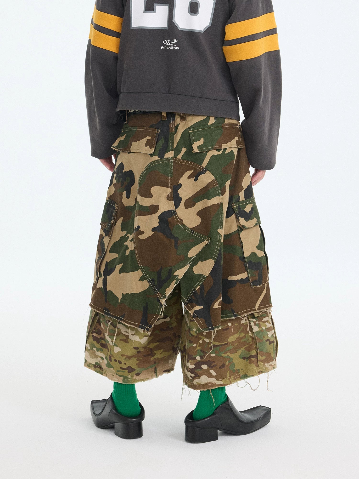 Warzone Tier Double-Camo Combat Short Pants