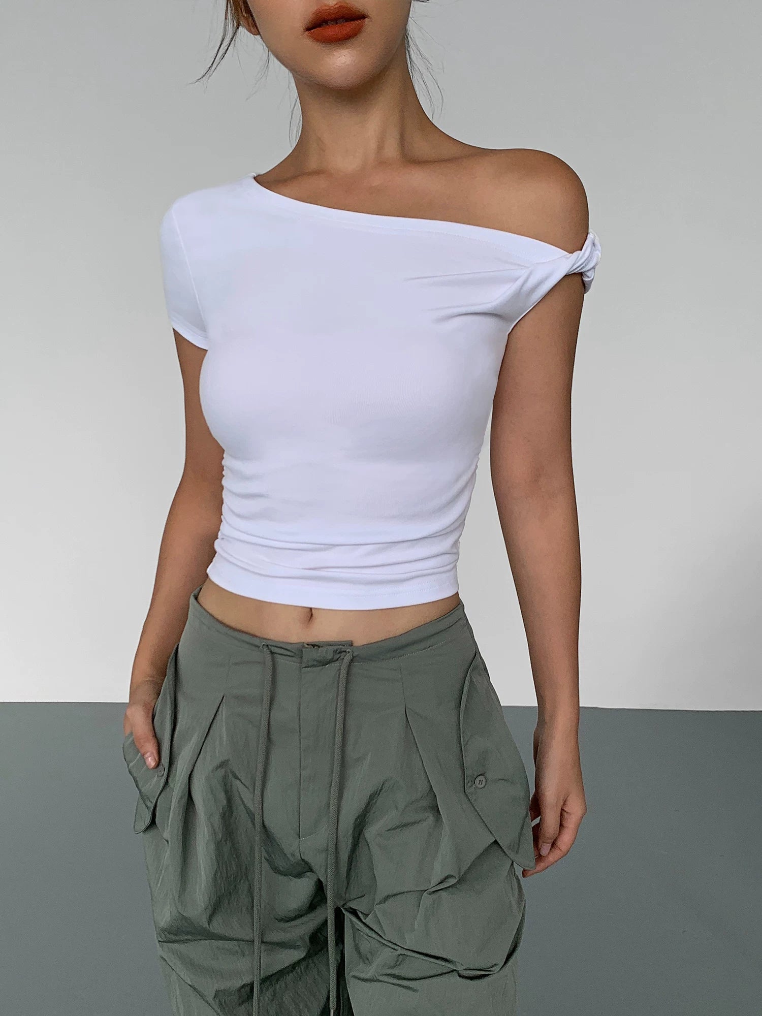 Skyline Tilt One-Shoulder Crop Tee