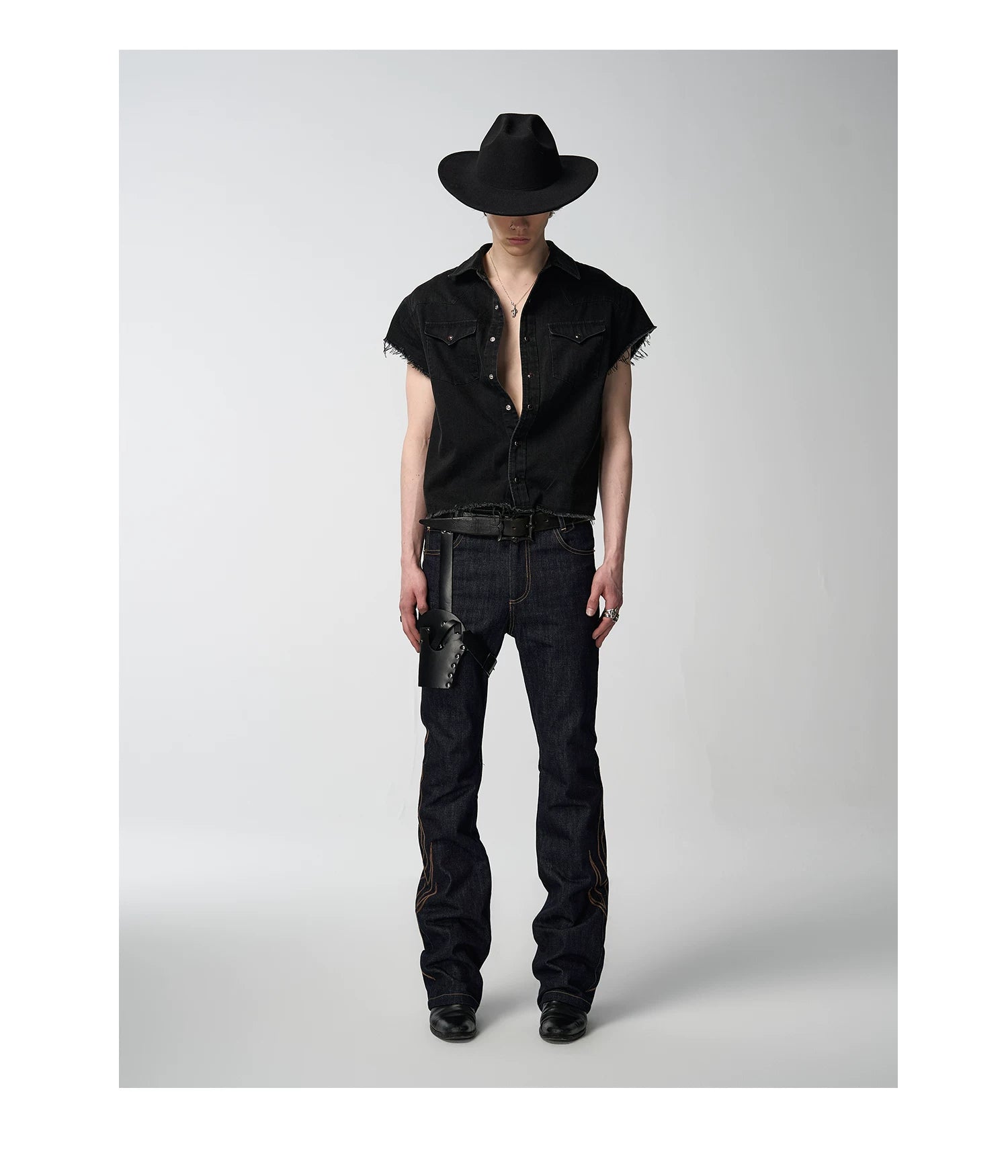 Totem Chain Embroidered Slim Flare Jeans