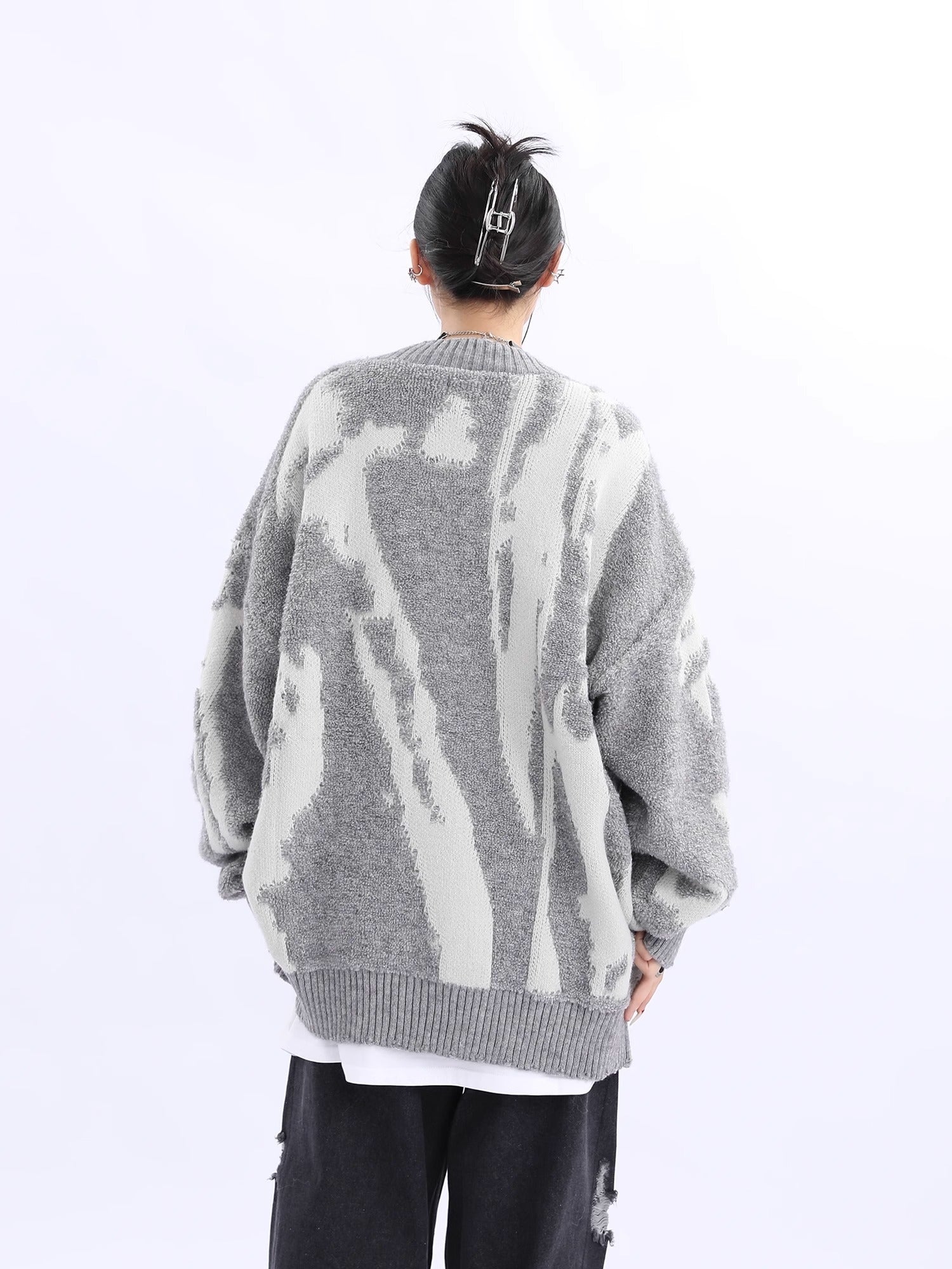 Abstract Pattern Knit Cardigan