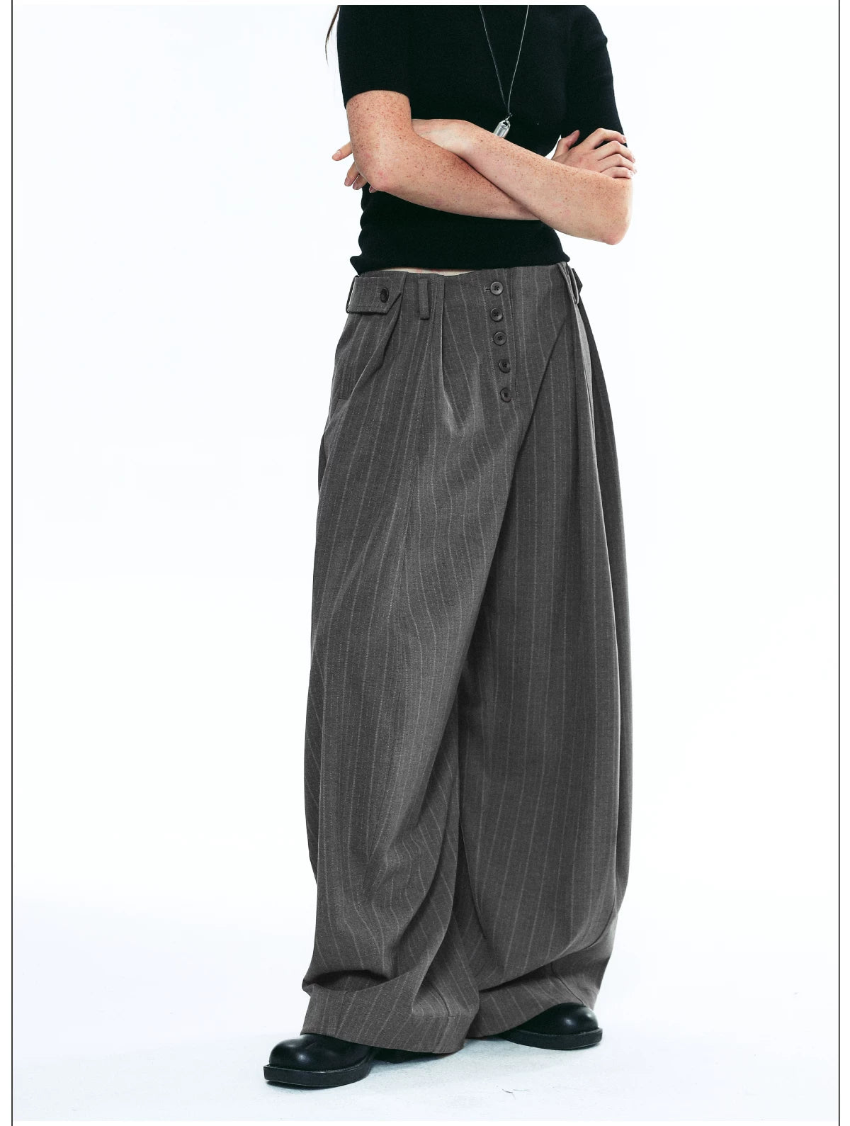 Exposed Button Pinstripe Wide Trousers