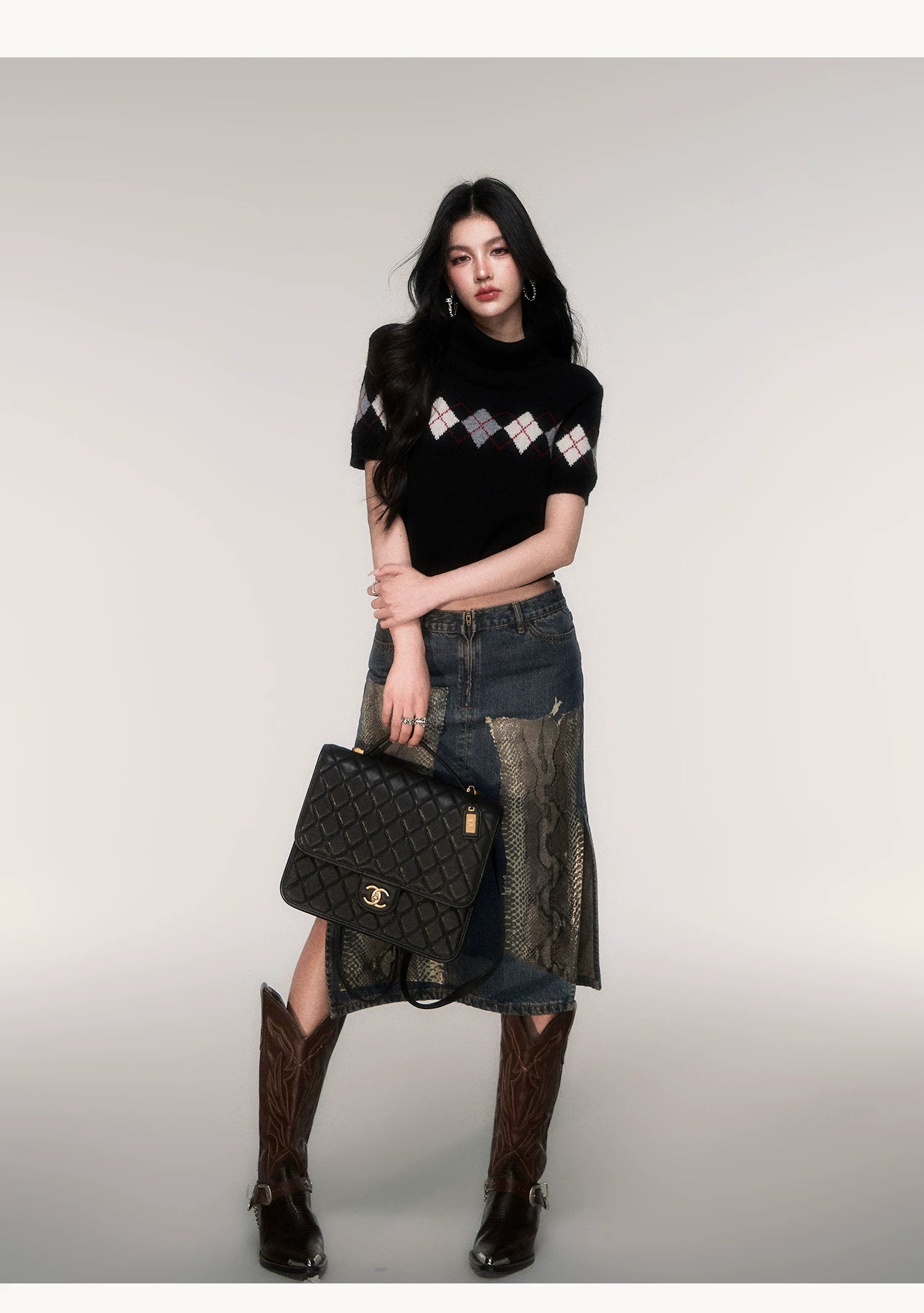 Noir Wink Argyle Crop Sweater