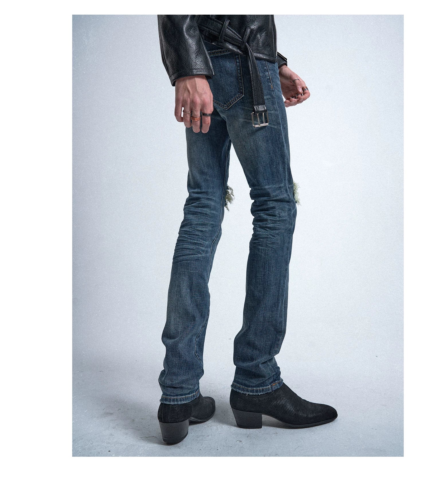 Blue Ghost Knee‑Slash Slim Jeans