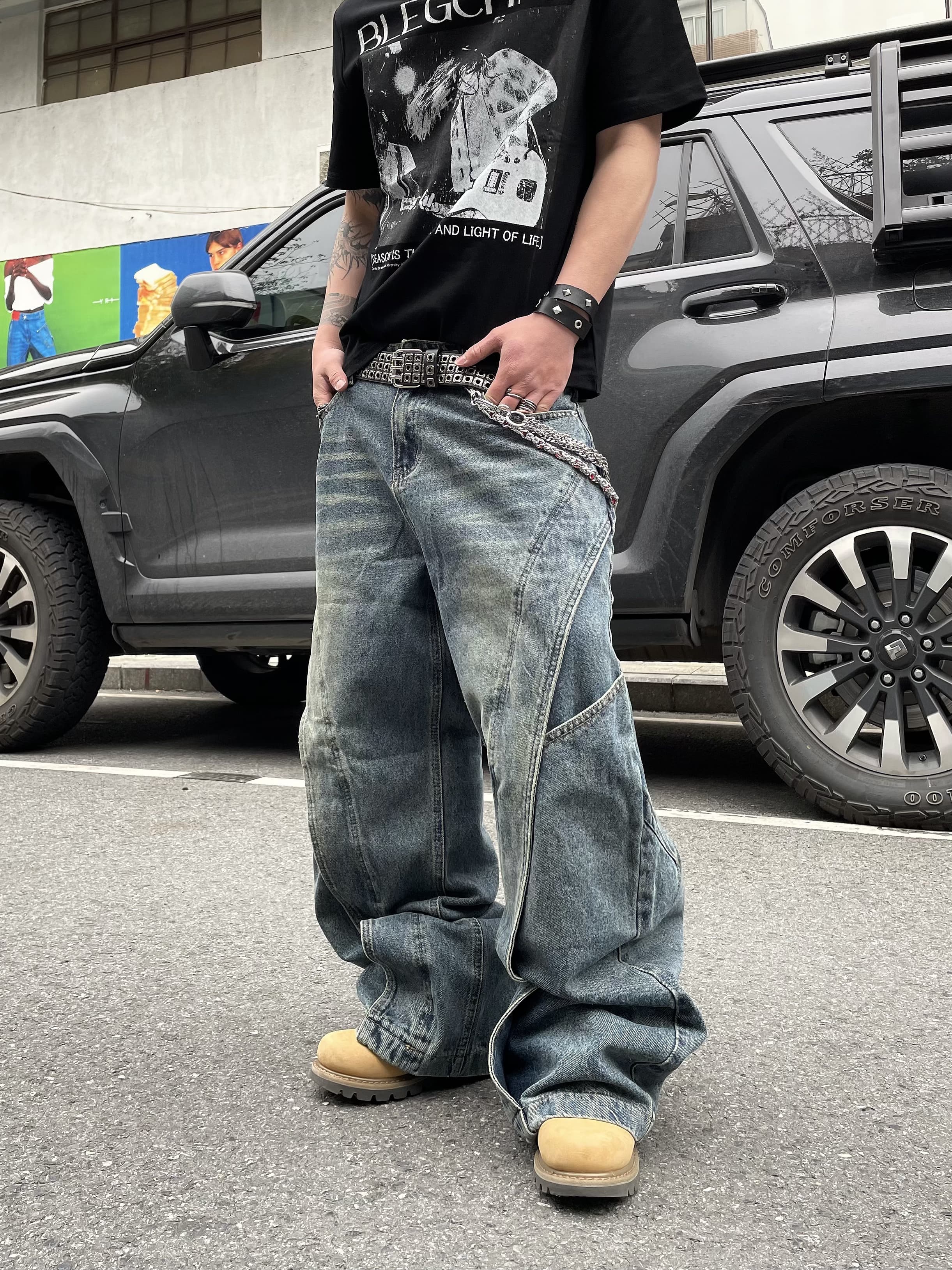 3D Panel Acid Wash Distressed Cargo Jeans