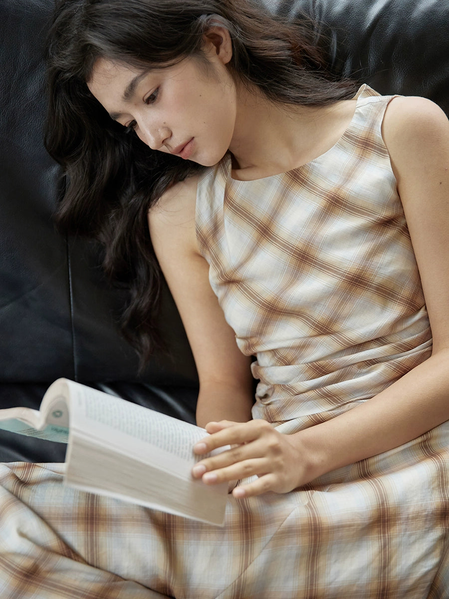 Sleeveless Beige Plaid Dress