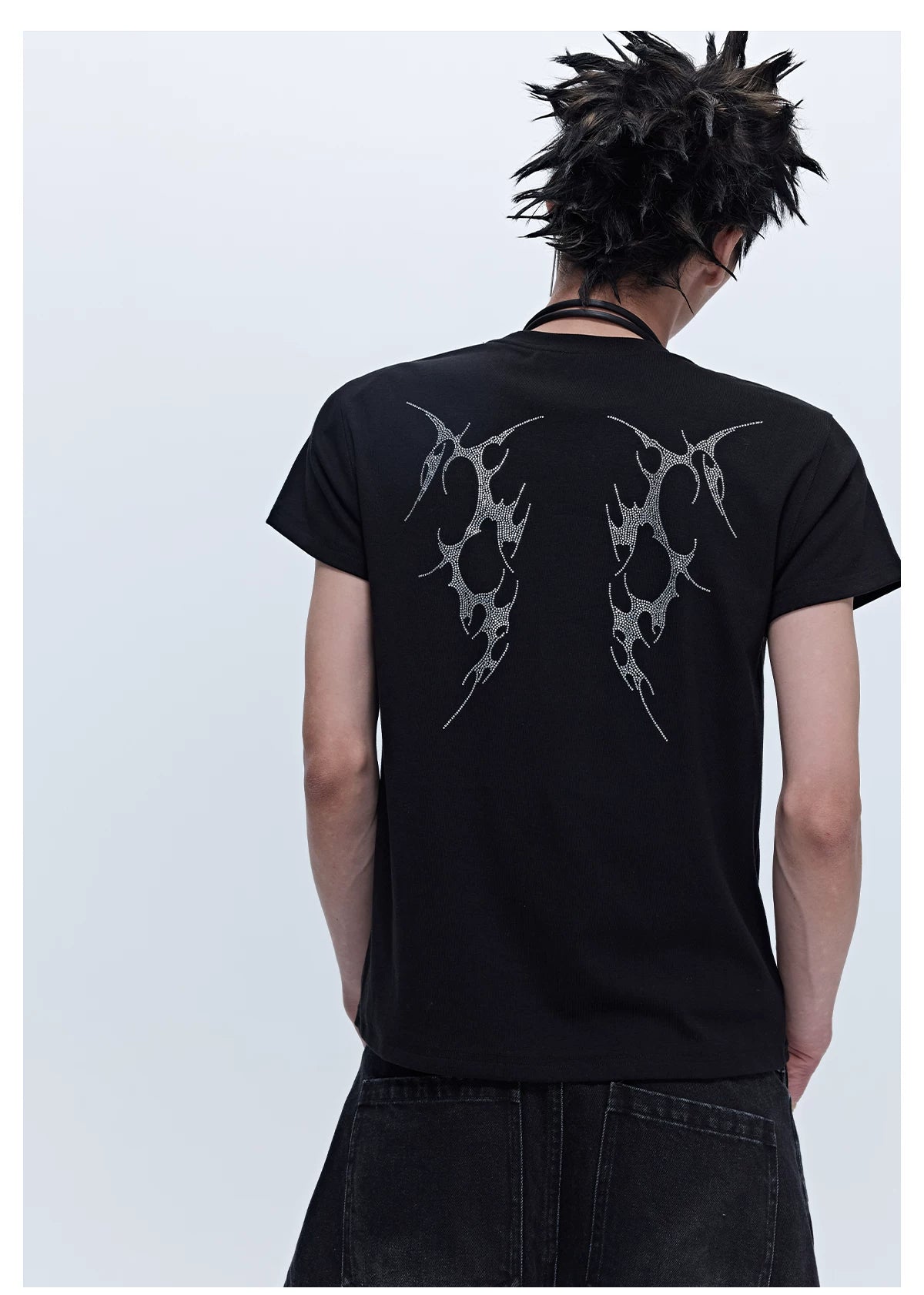 Nocturne Thorn Graphic Tee