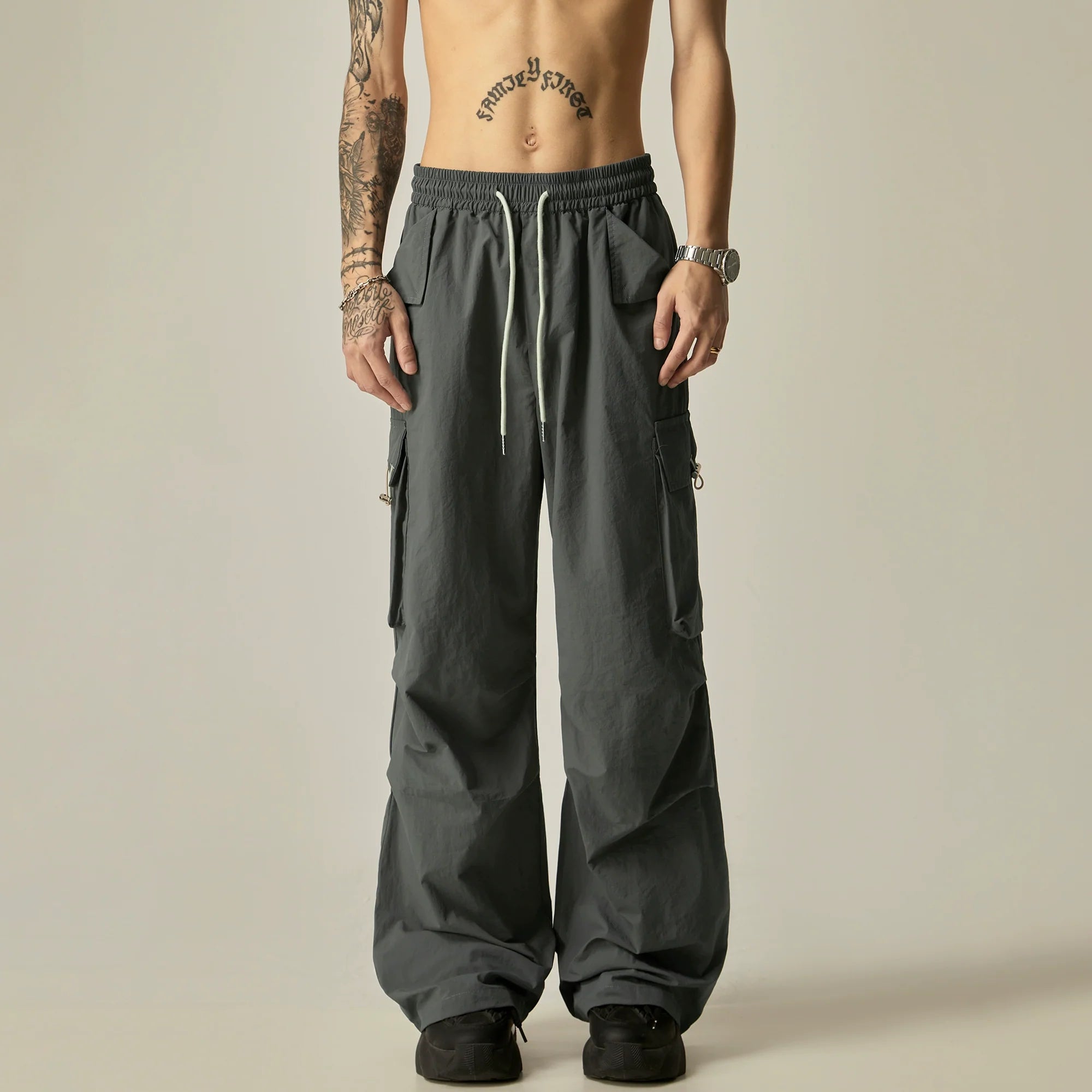 Wide-Leg Black Cargo Pants