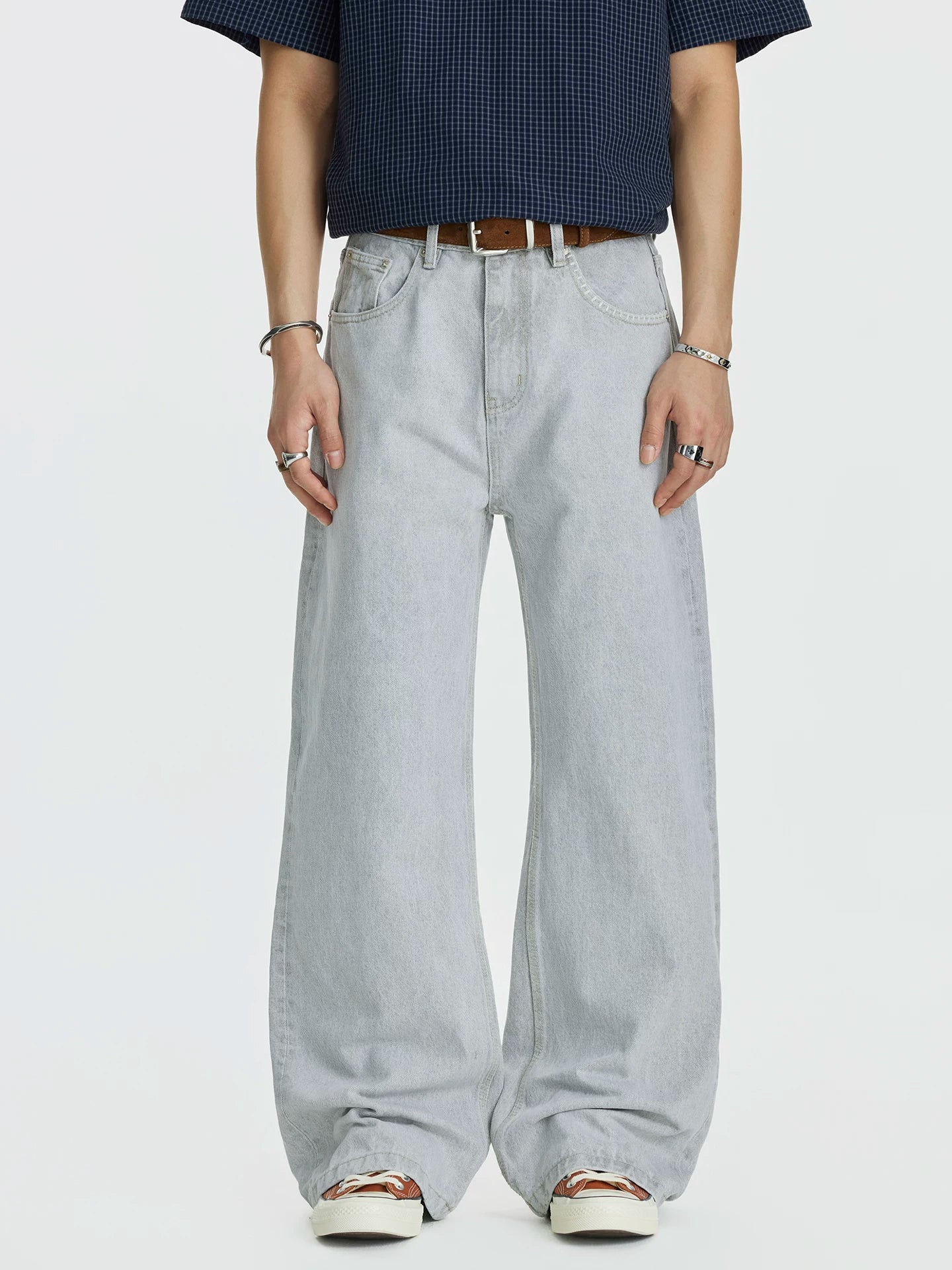 Glacier Wash Wide-Leg Jeans