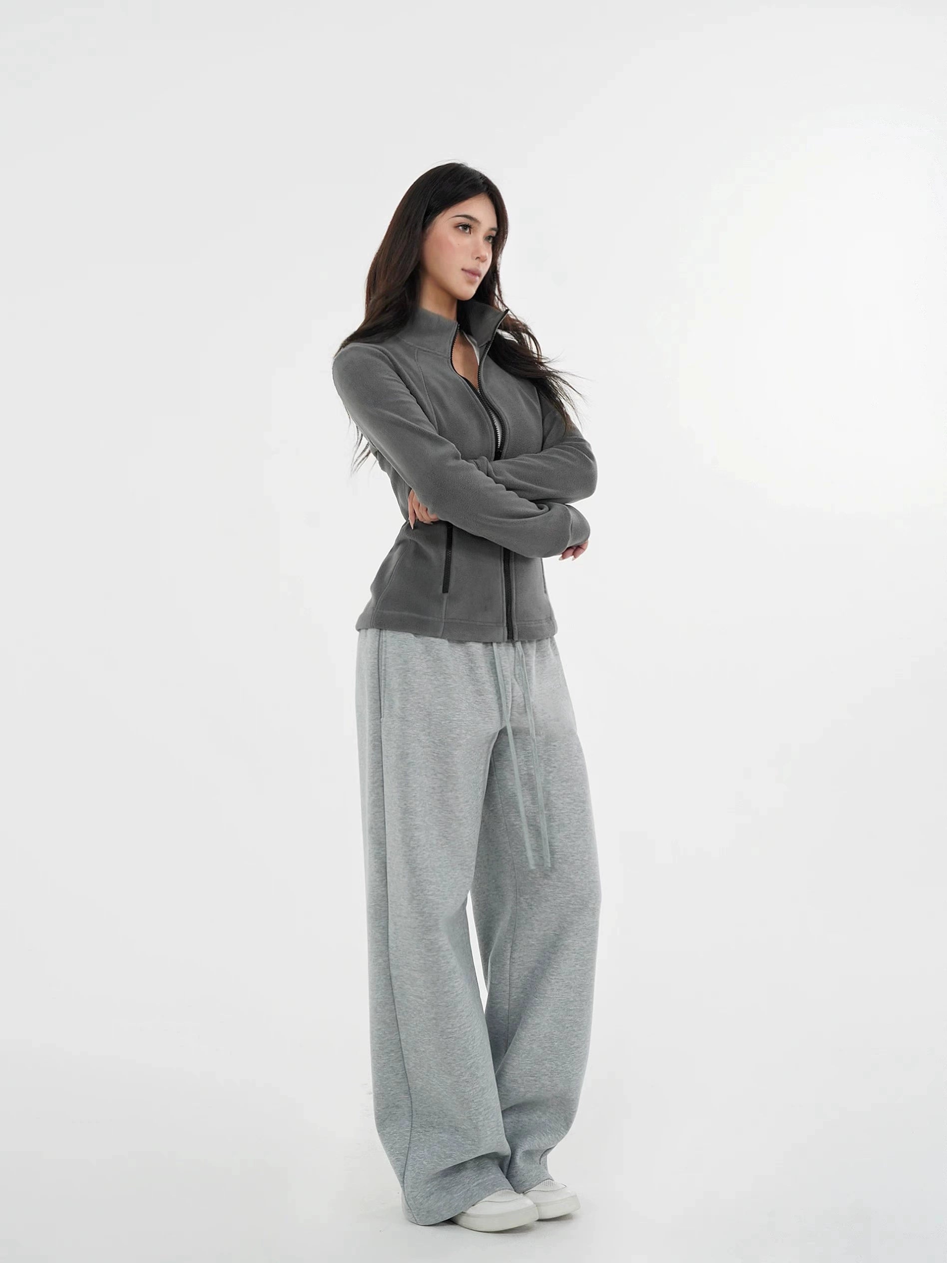 Low-Waist Drawstring Straight-Leg Sweatpants