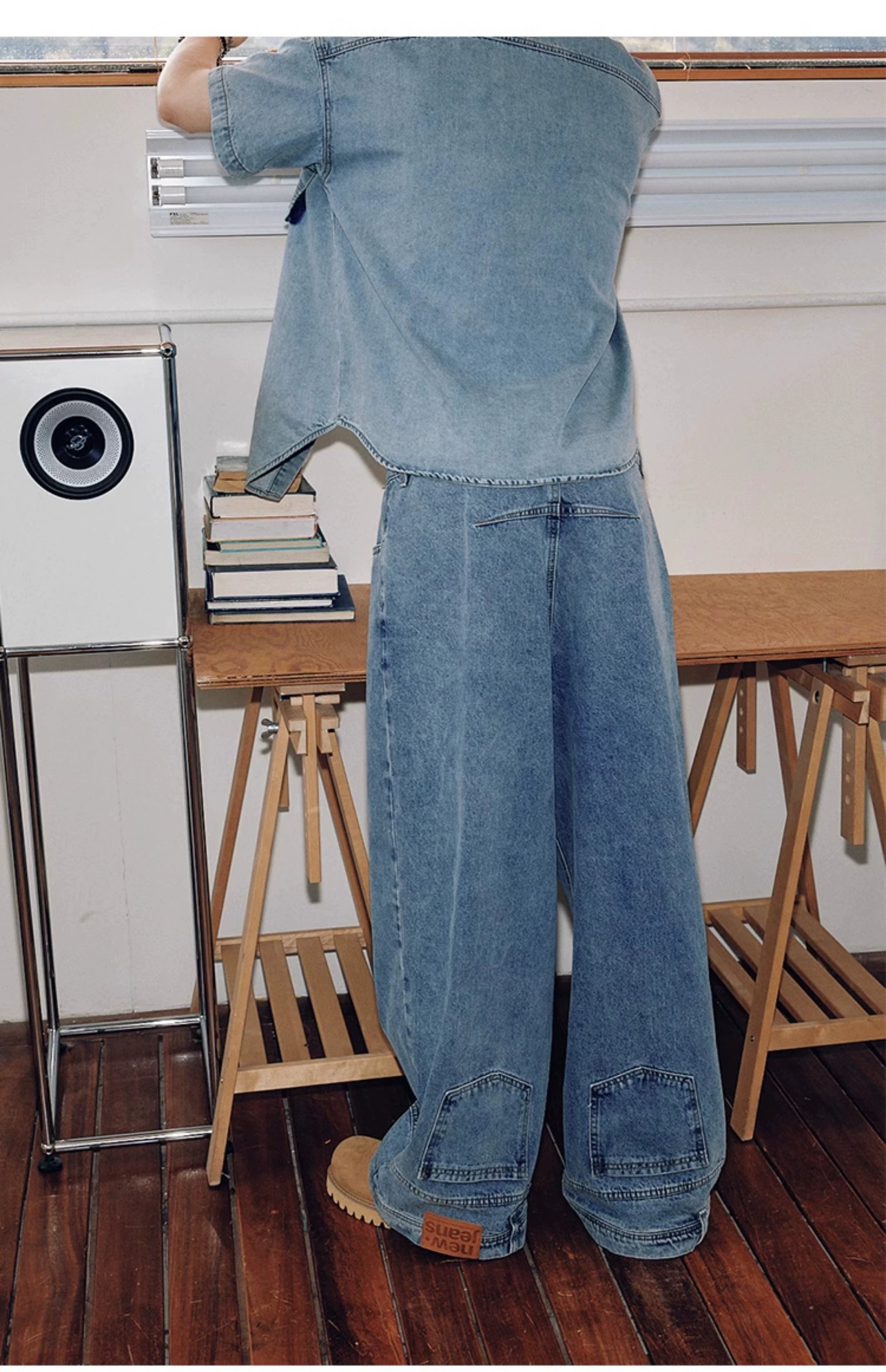 Wide-Leg Black Denim Jeans with Back Patch Pocket