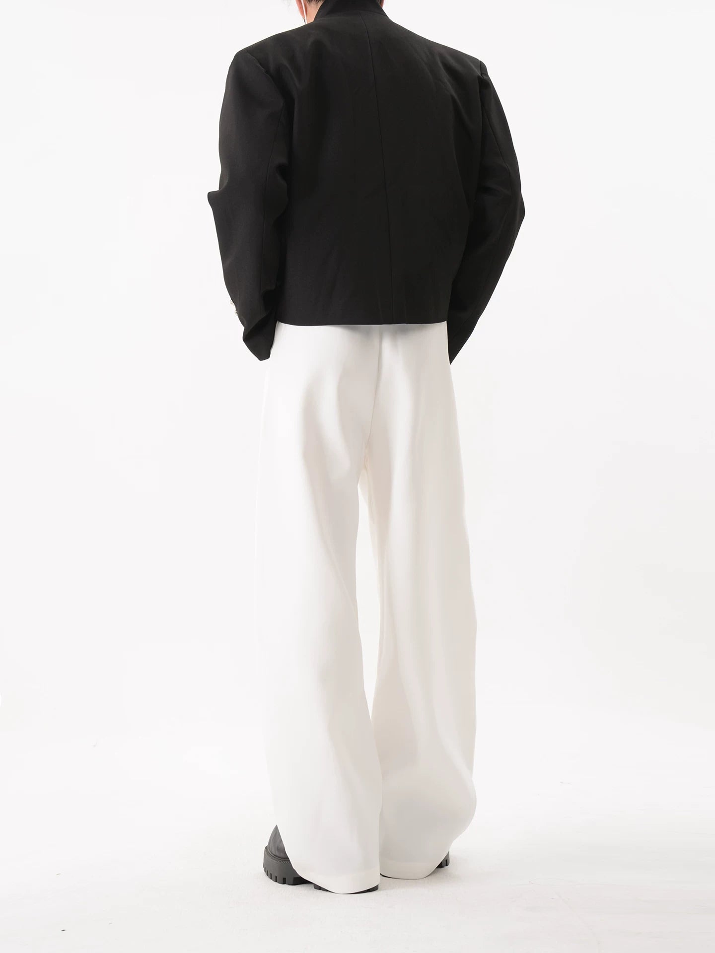 Clubroom Crest Cropped Blazer