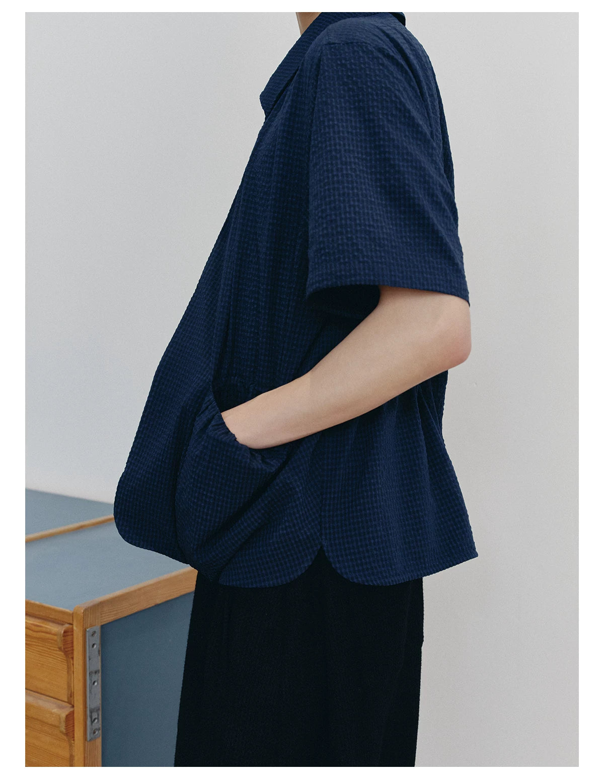 Textured Front Patch Pockets Short-Sleeve Shirt